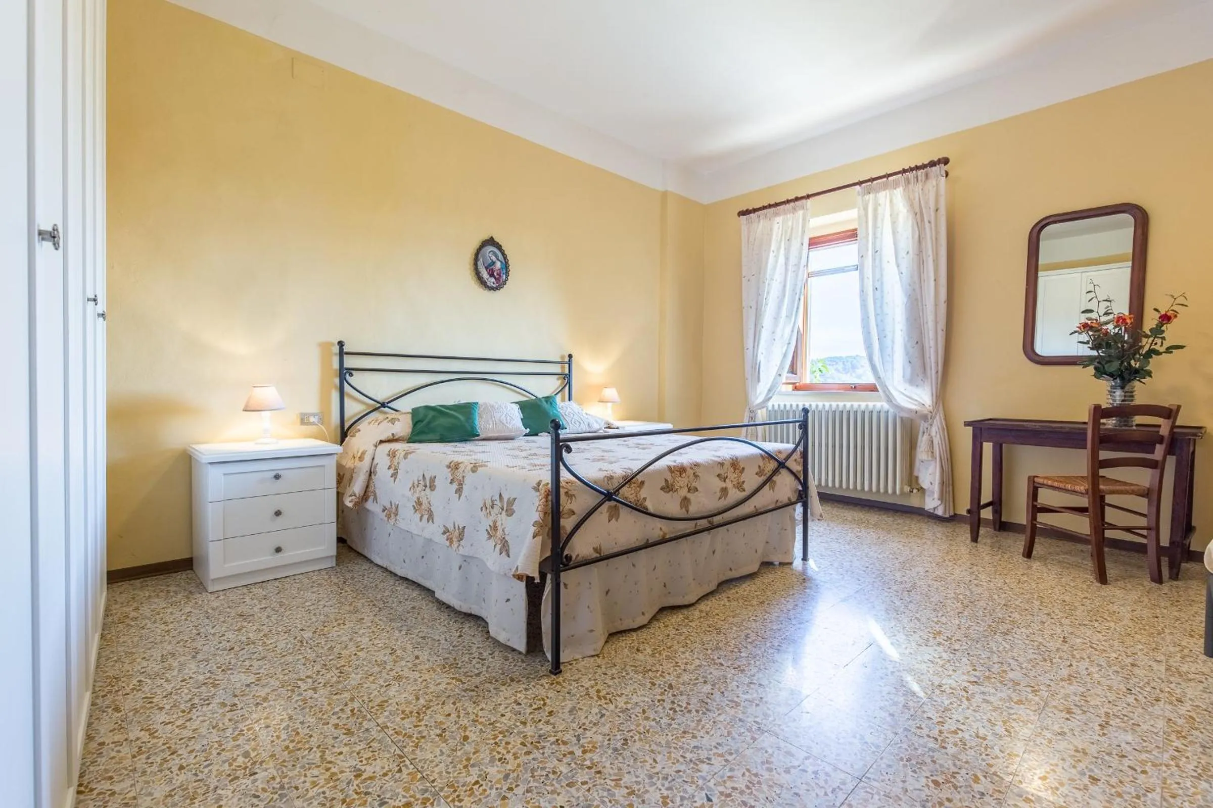 Photo of the whole room, Bed in Le Fonti A San Giorgio