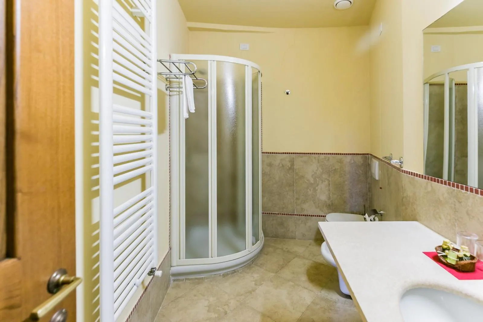 Shower in Le Fonti A San Giorgio