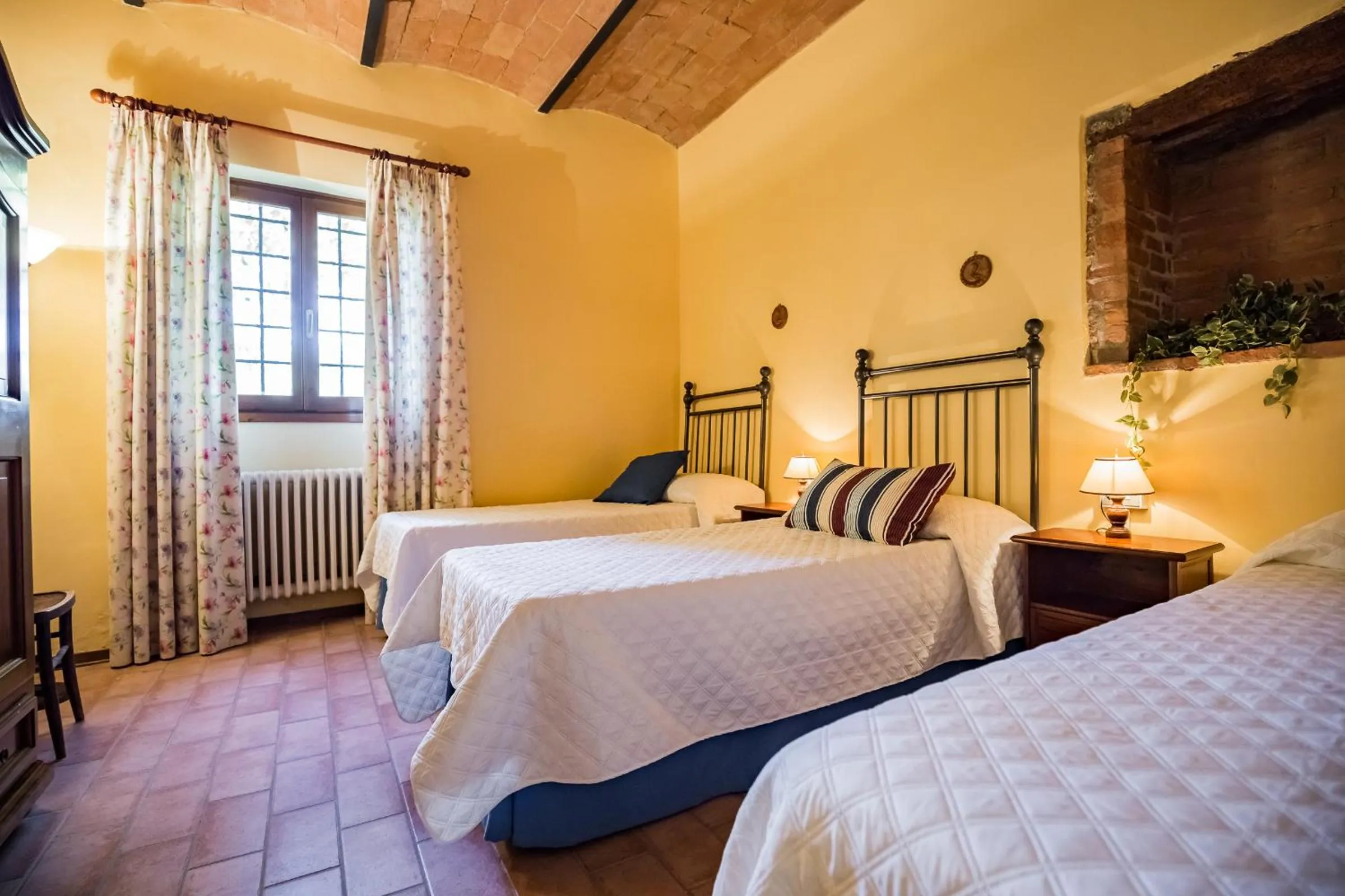Photo of the whole room, Bed in Le Fonti A San Giorgio