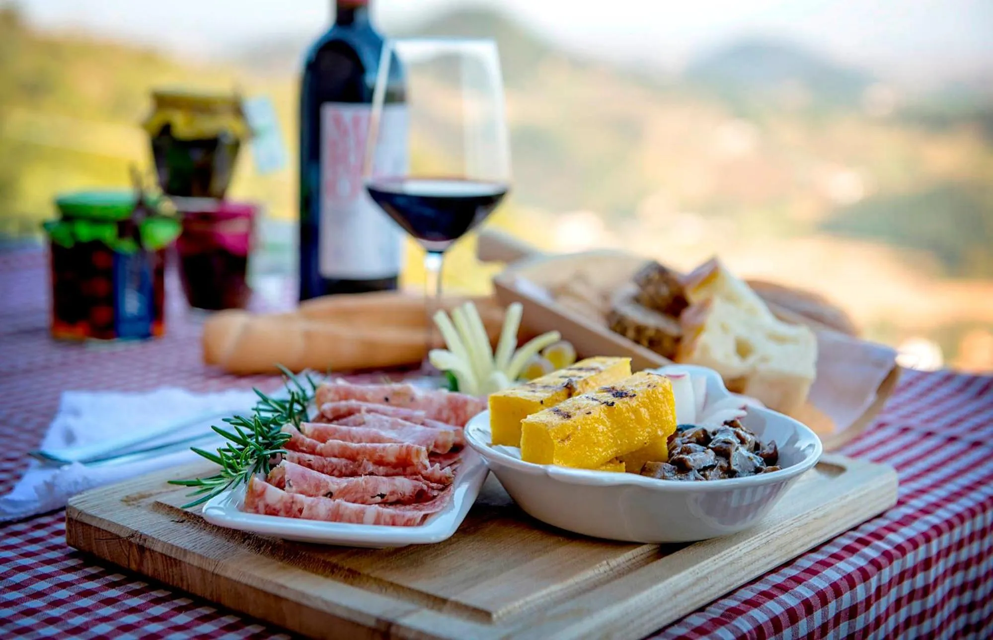 Restaurant/places to eat in Cascina De' Fagiolari