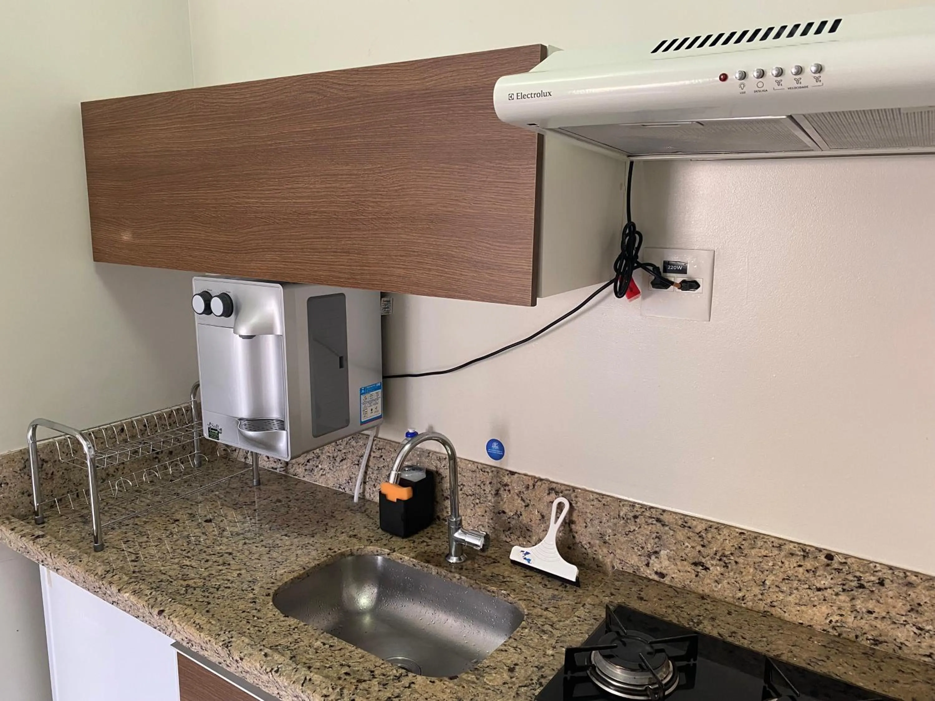 Kitchen or kitchenette in Prive Boulevard Suite Hotel