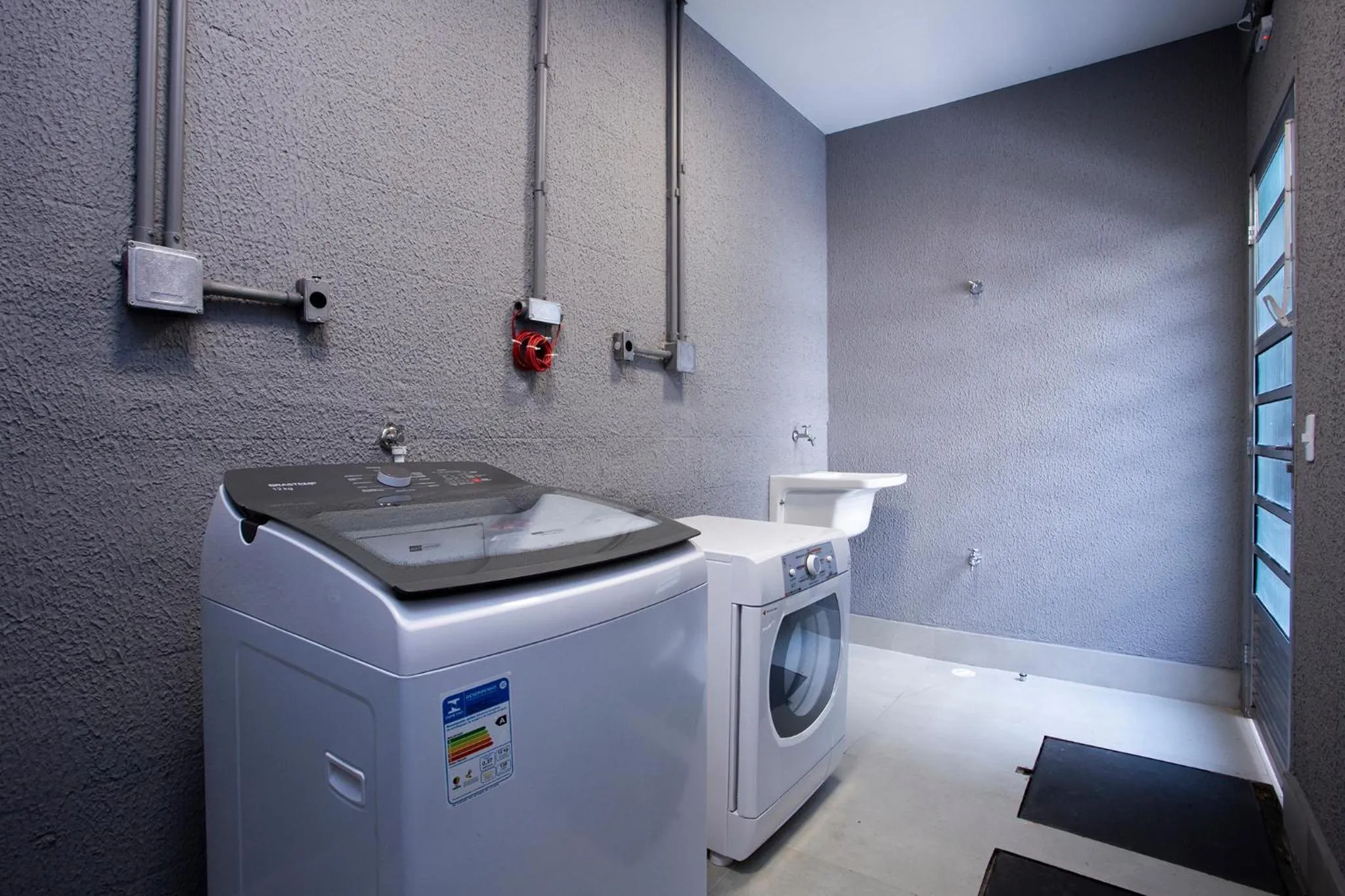 washing machine in GoÁtica Aeroporto Congonhas