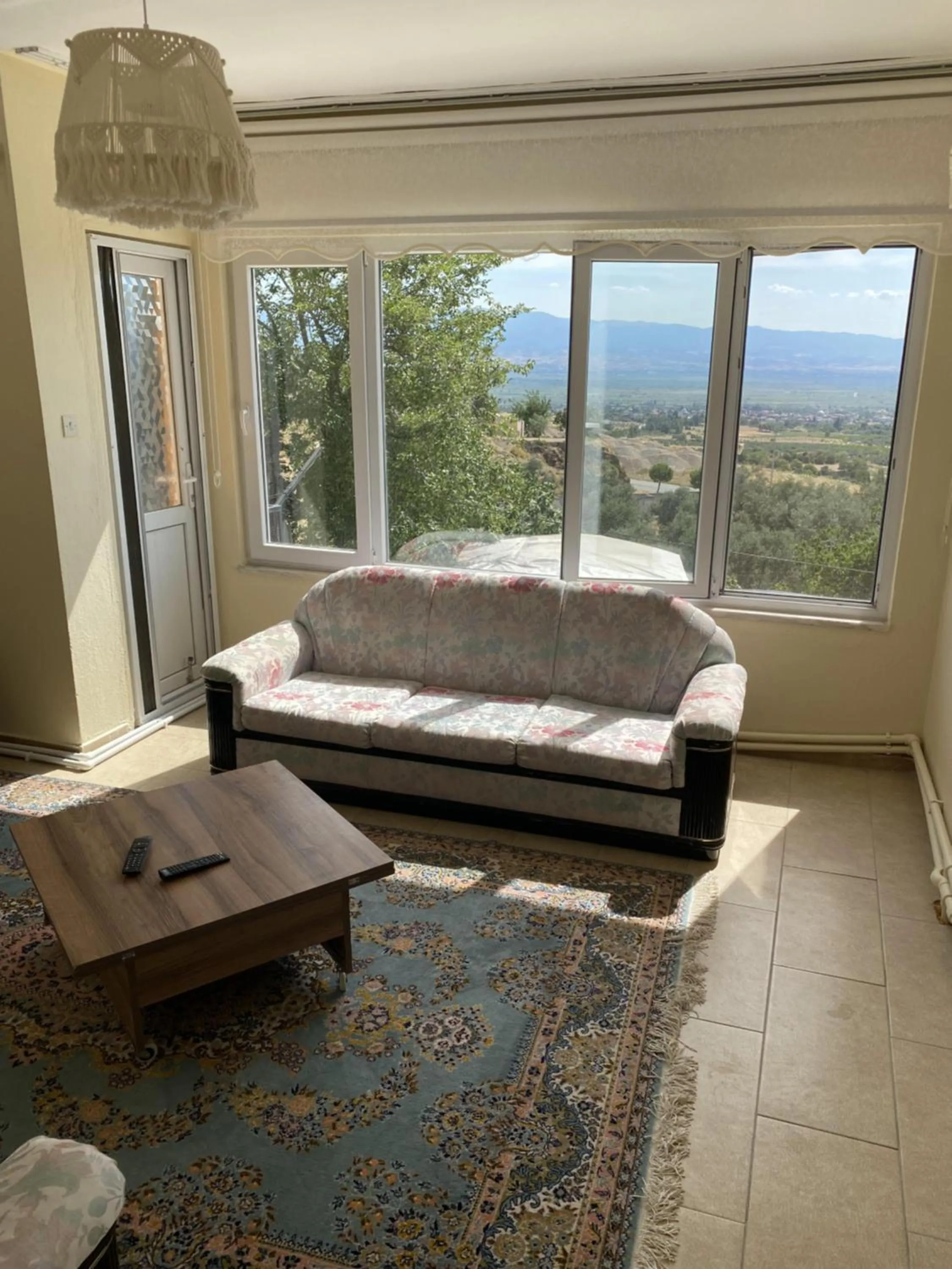 Living room in Ümit 2 Termal Apart Pansiyon