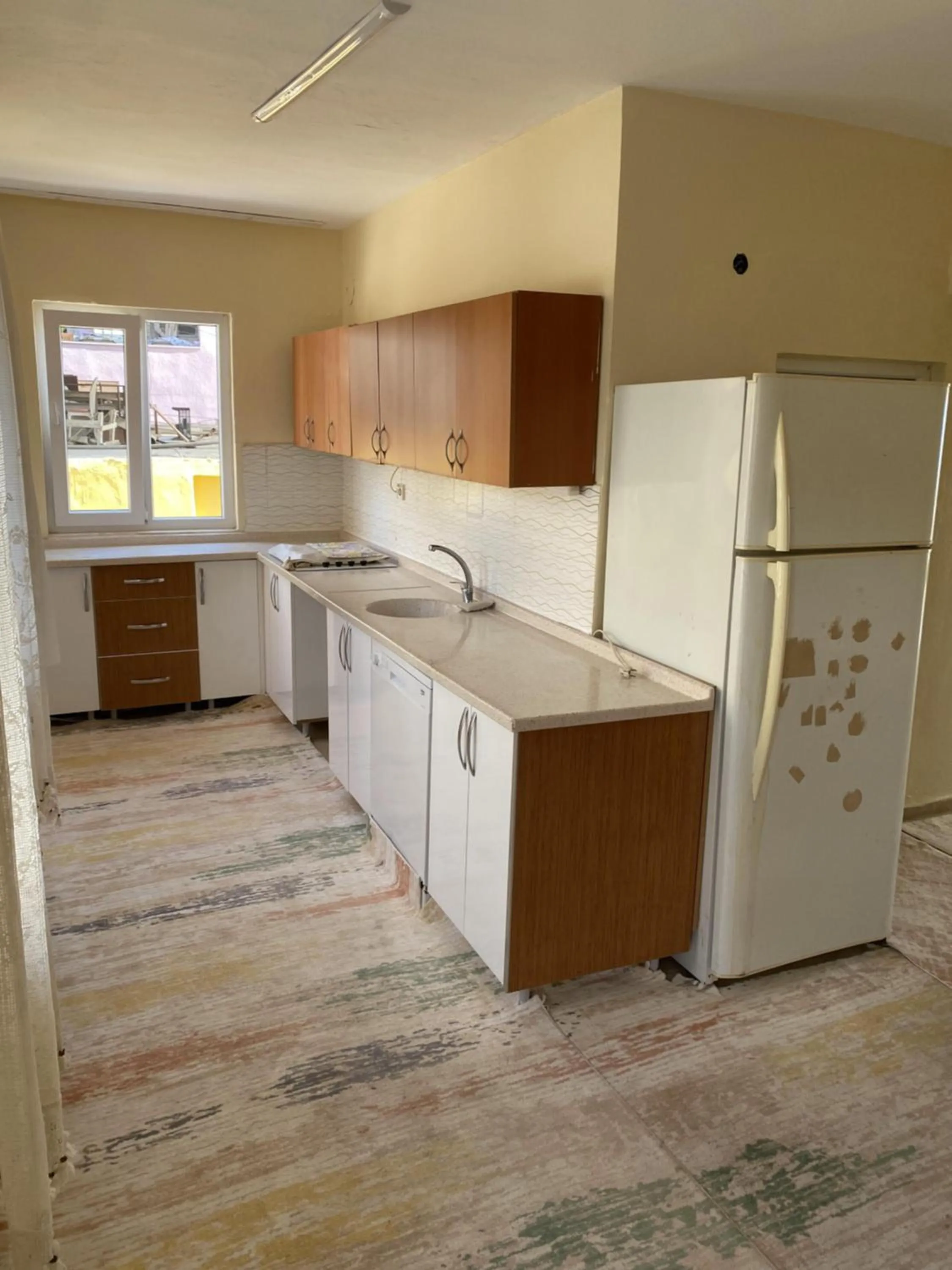 Kitchen or kitchenette in Ümit 2 Termal Apart Pansiyon