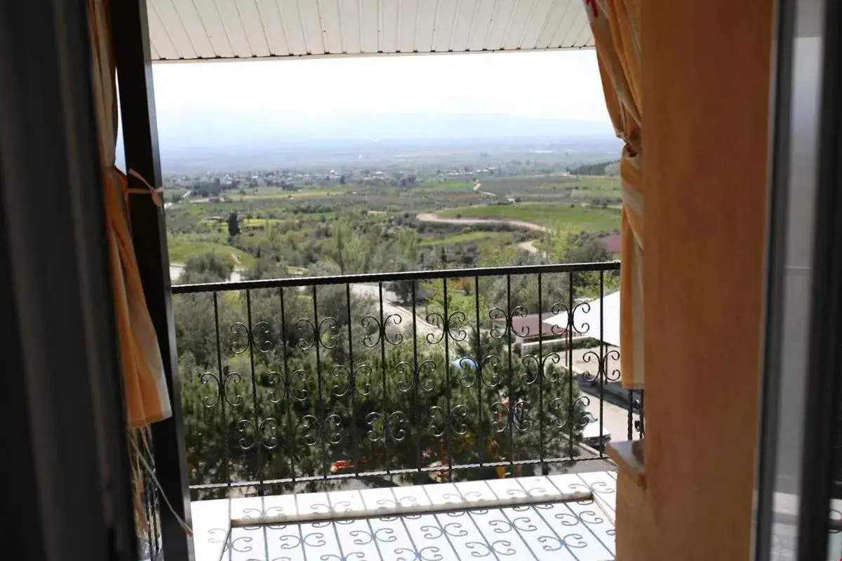 Triple Room in Ümit 2 Termal Apart Pansiyon Triple Room in Ümit 2 Termal Apart Pansiyon