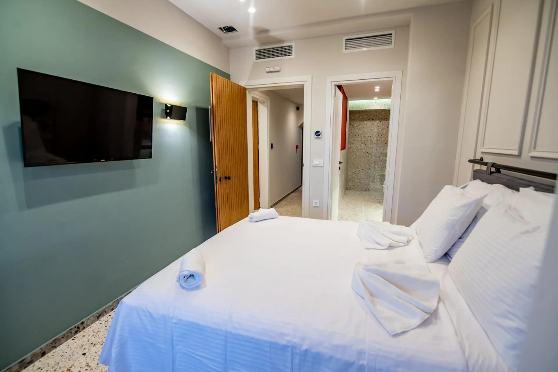 Bedroom, Bed in Belle Athenes - Luxury Rooms at Monastiraki Railway Station