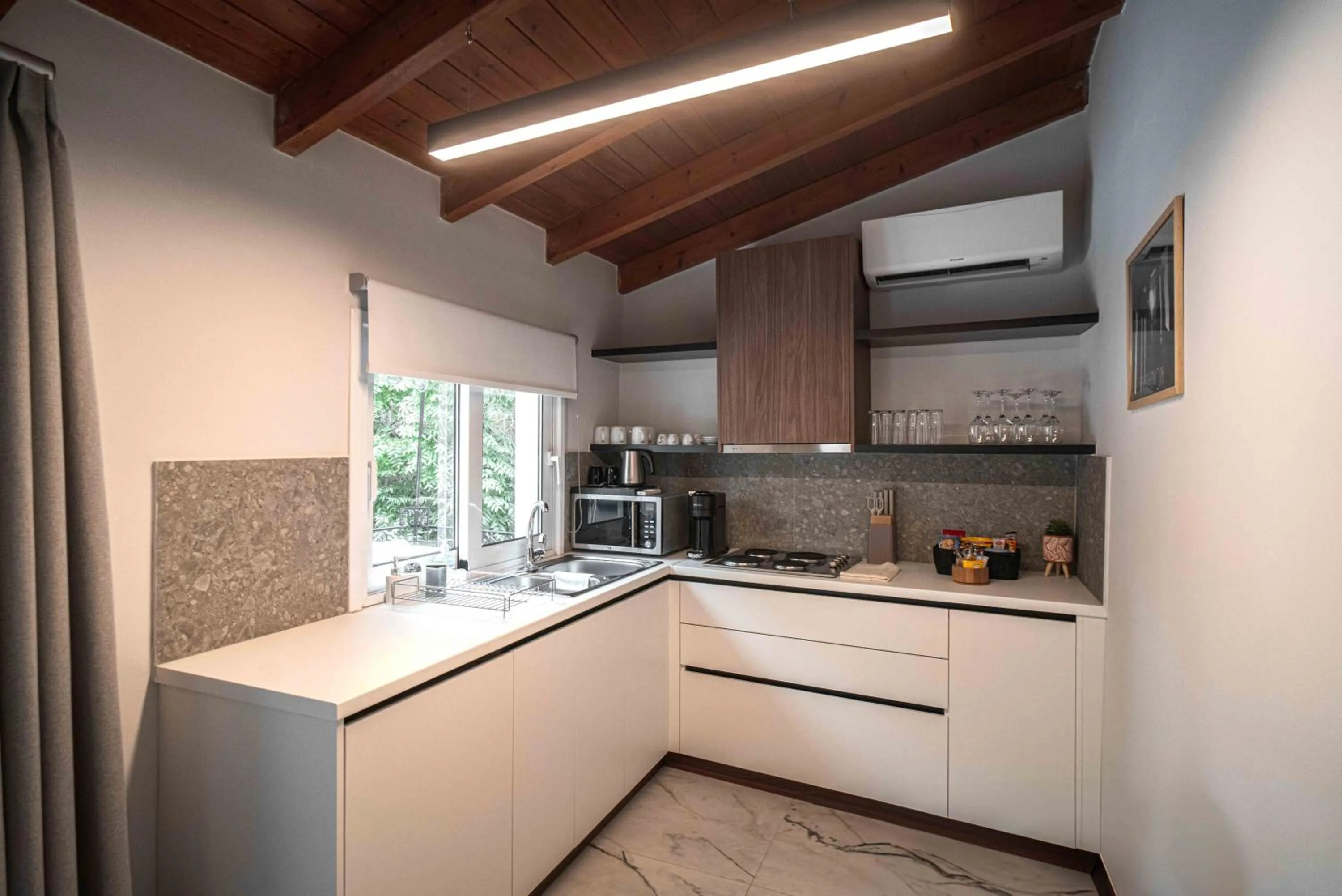 Kitchen or kitchenette in Belle Athenes - Luxury Rooms at Monastiraki Railway Station