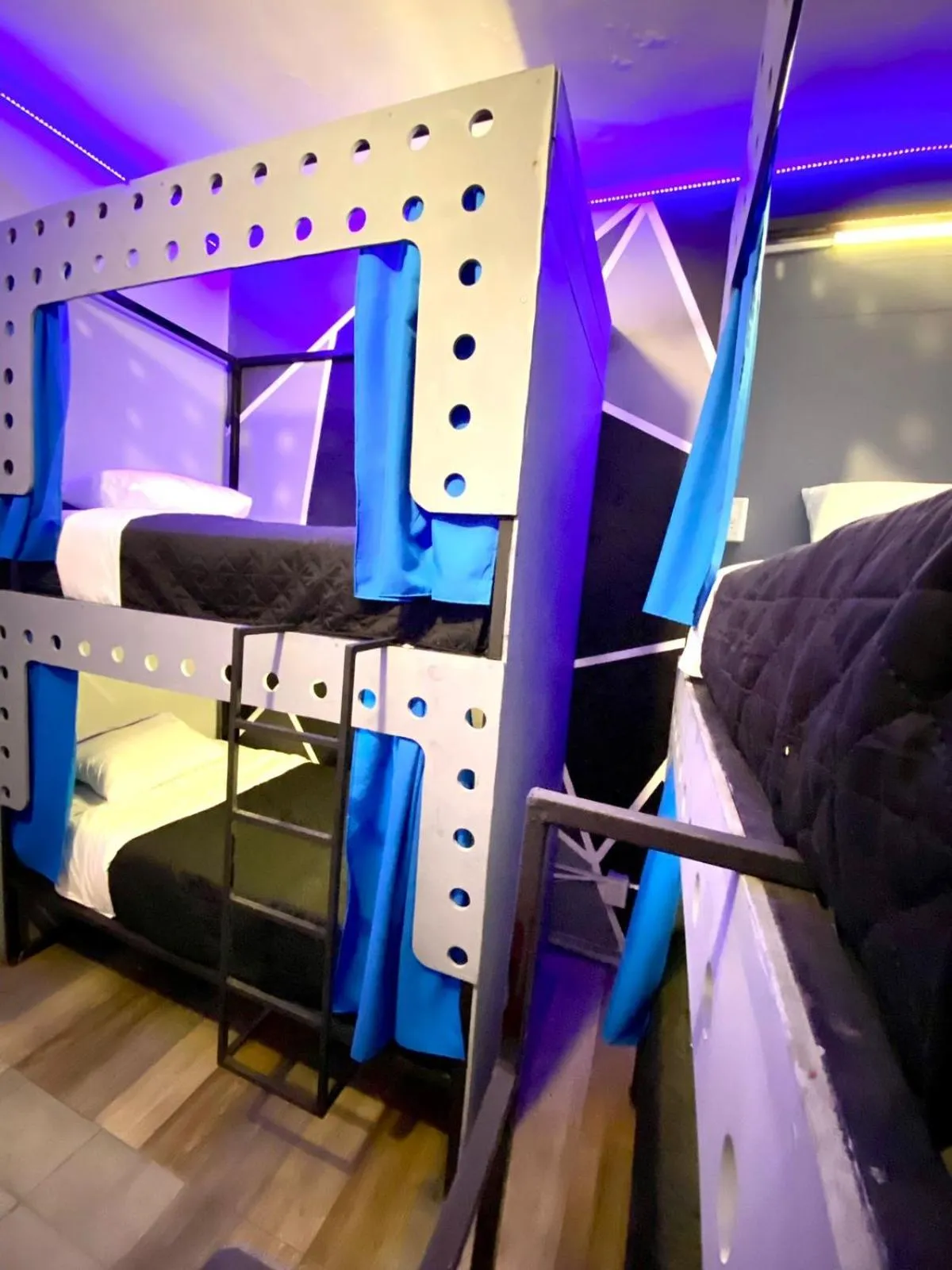 Bedroom, Bed in ROOMIES HOSTEL Parque México