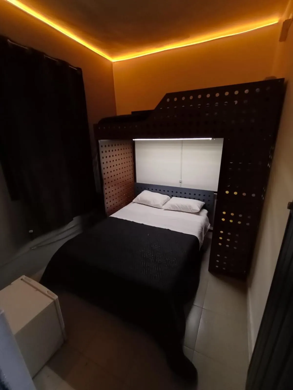 Photo of the whole room, Bed in ROOMIES HOSTEL Parque México