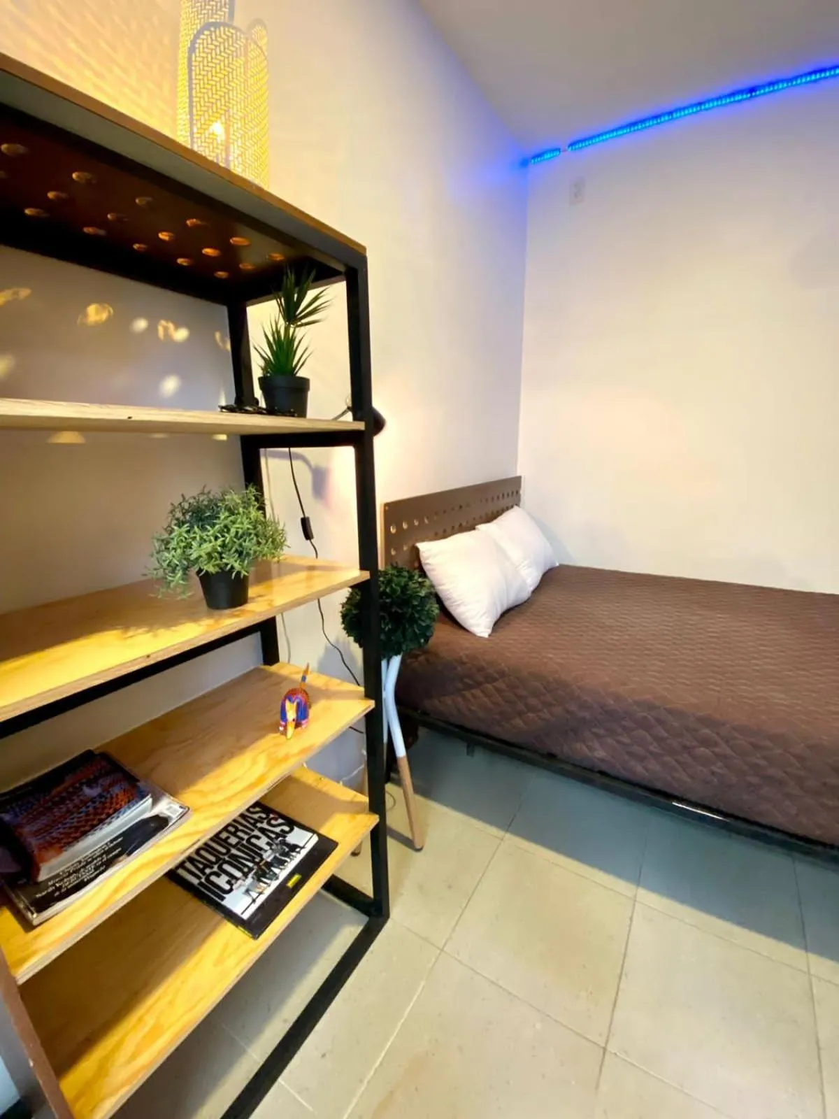 Photo of the whole room, Bed in ROOMIES HOSTEL Parque México