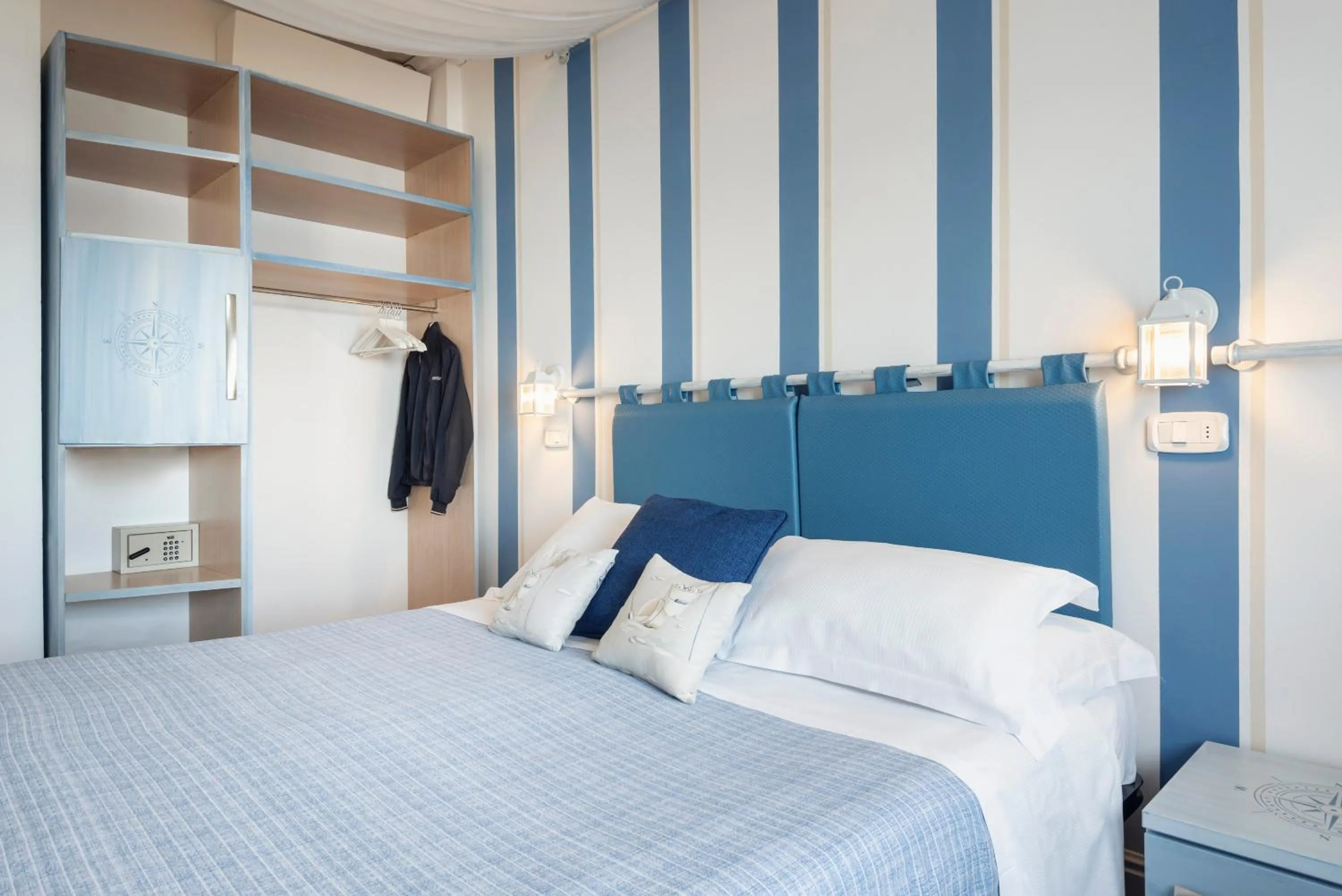 Bed in Hotel La Caletta