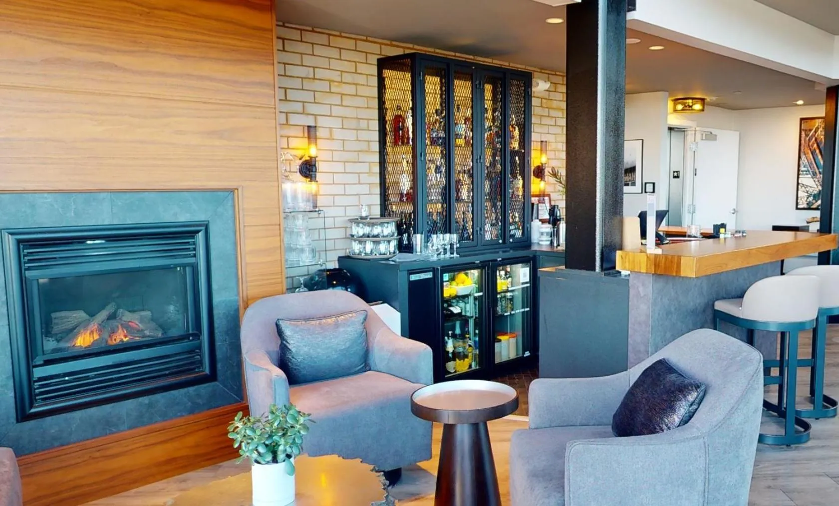 Lounge or bar in Cannery Pier Hotel & Spa