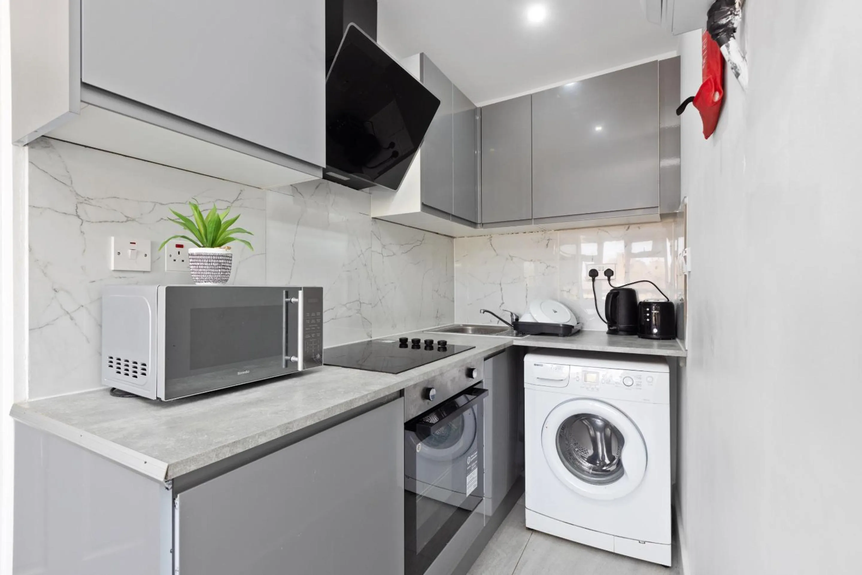 Kitchen or kitchenette in South Harrow Apartment