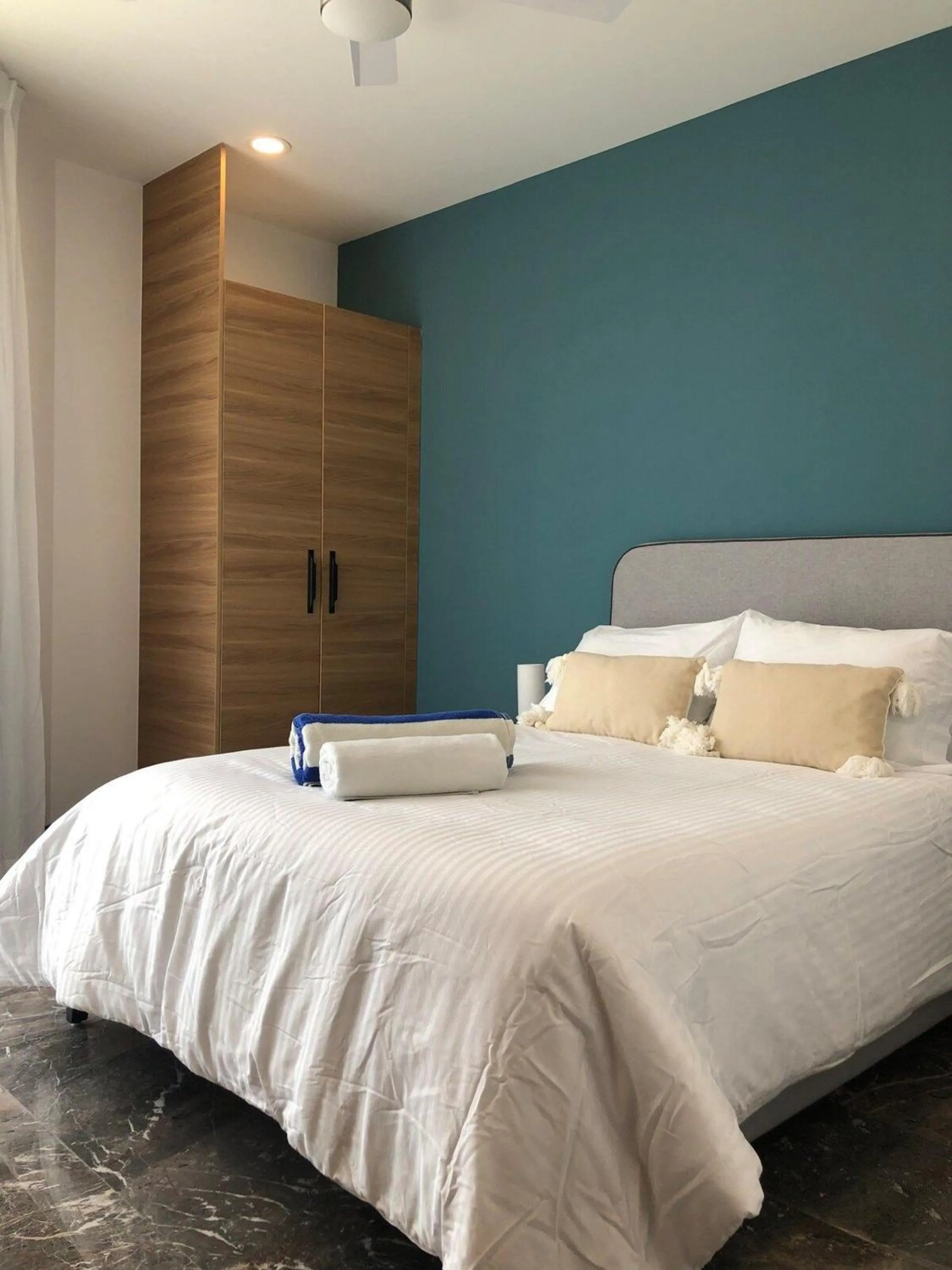 Bed in Deluxe Aparment Whit Beach & Ocean View 8 Pax