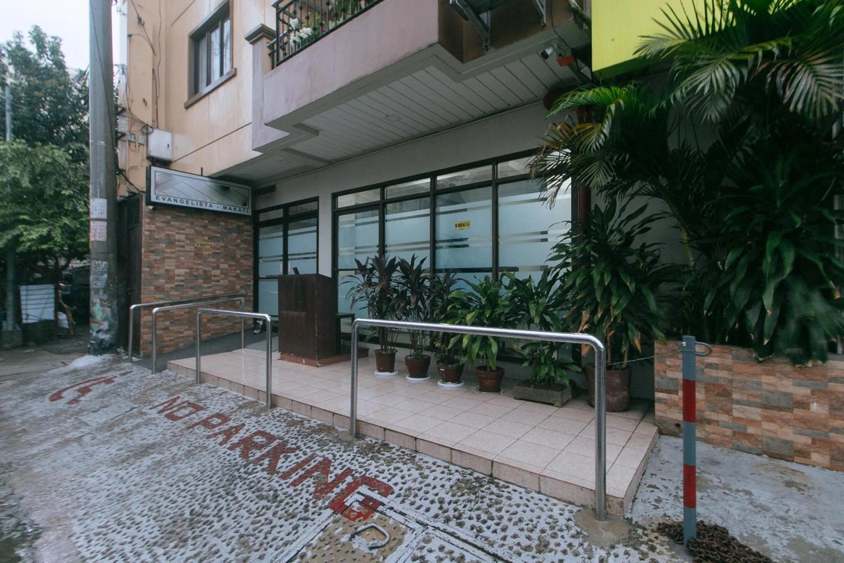 Facade/entrance in UrbanView at Evangelista Street Makati