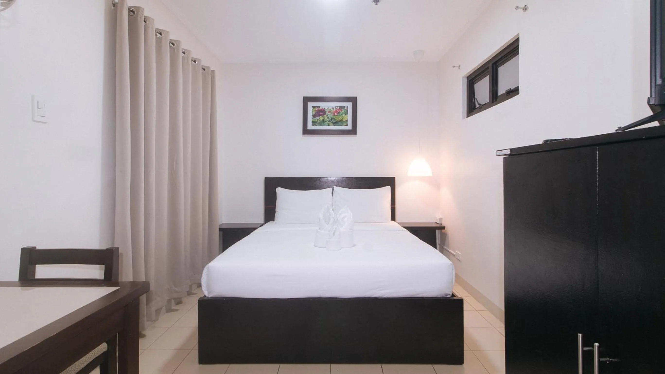 Bed in UrbanView at Evangelista Street Makati