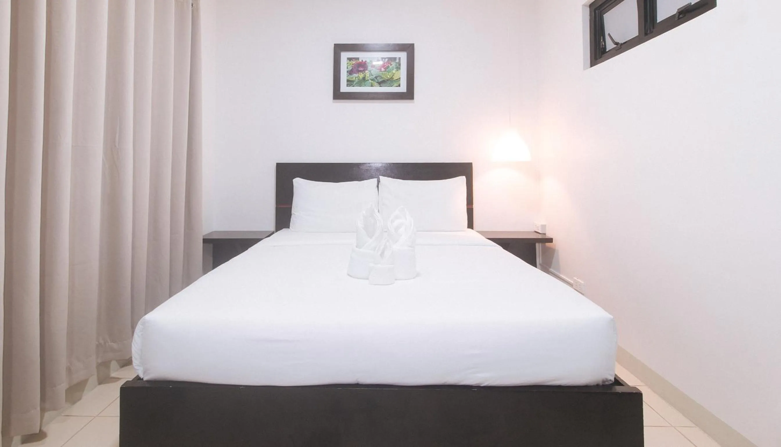 Bed in UrbanView at Evangelista Street Makati