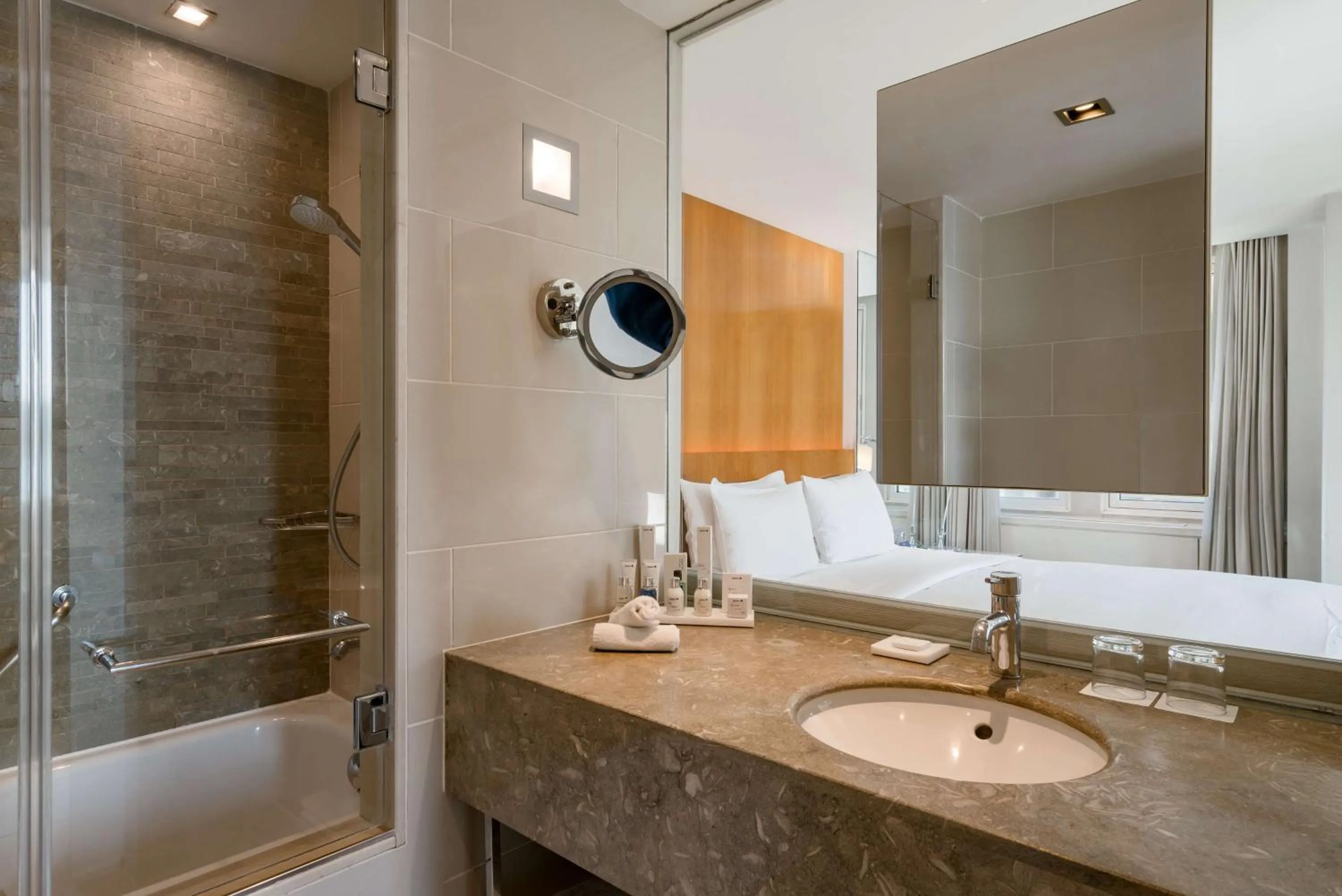 Bathroom in Radisson Blu Bosphorus Hotel