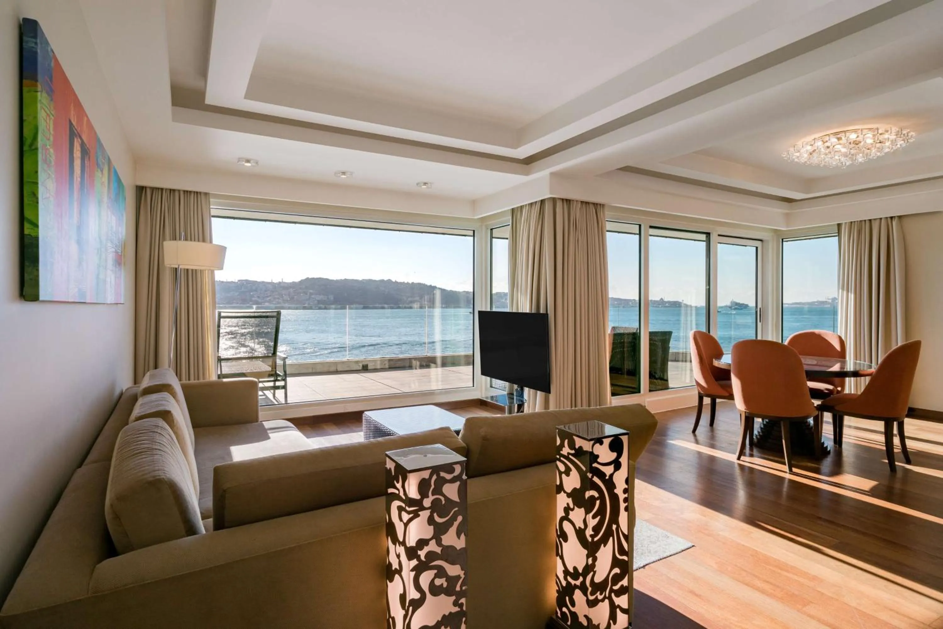 Living room in Radisson Blu Bosphorus Hotel