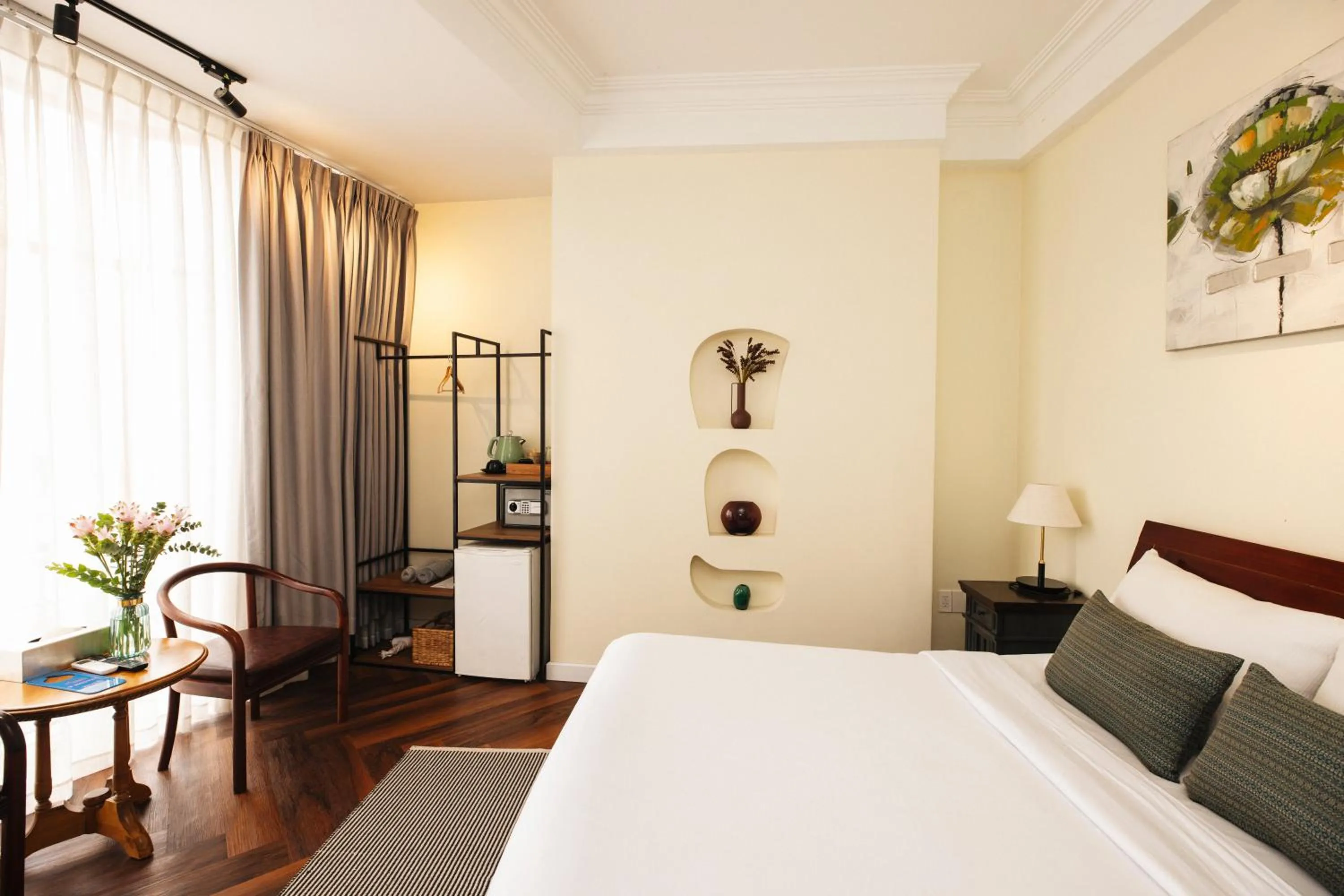 Photo of the whole room, Bed in 9 Hostel and Suites