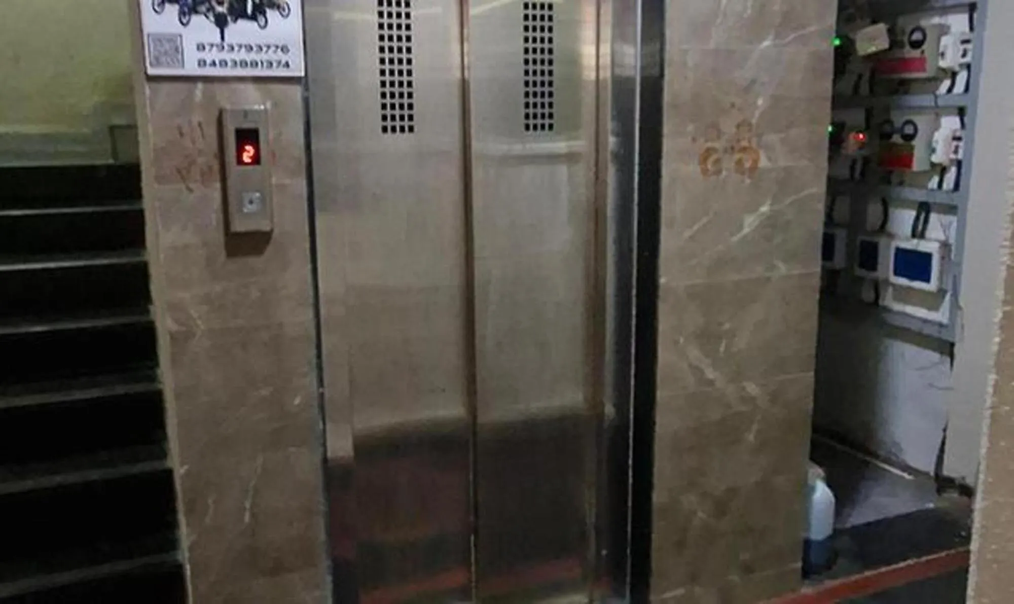 elevator in Via White House I