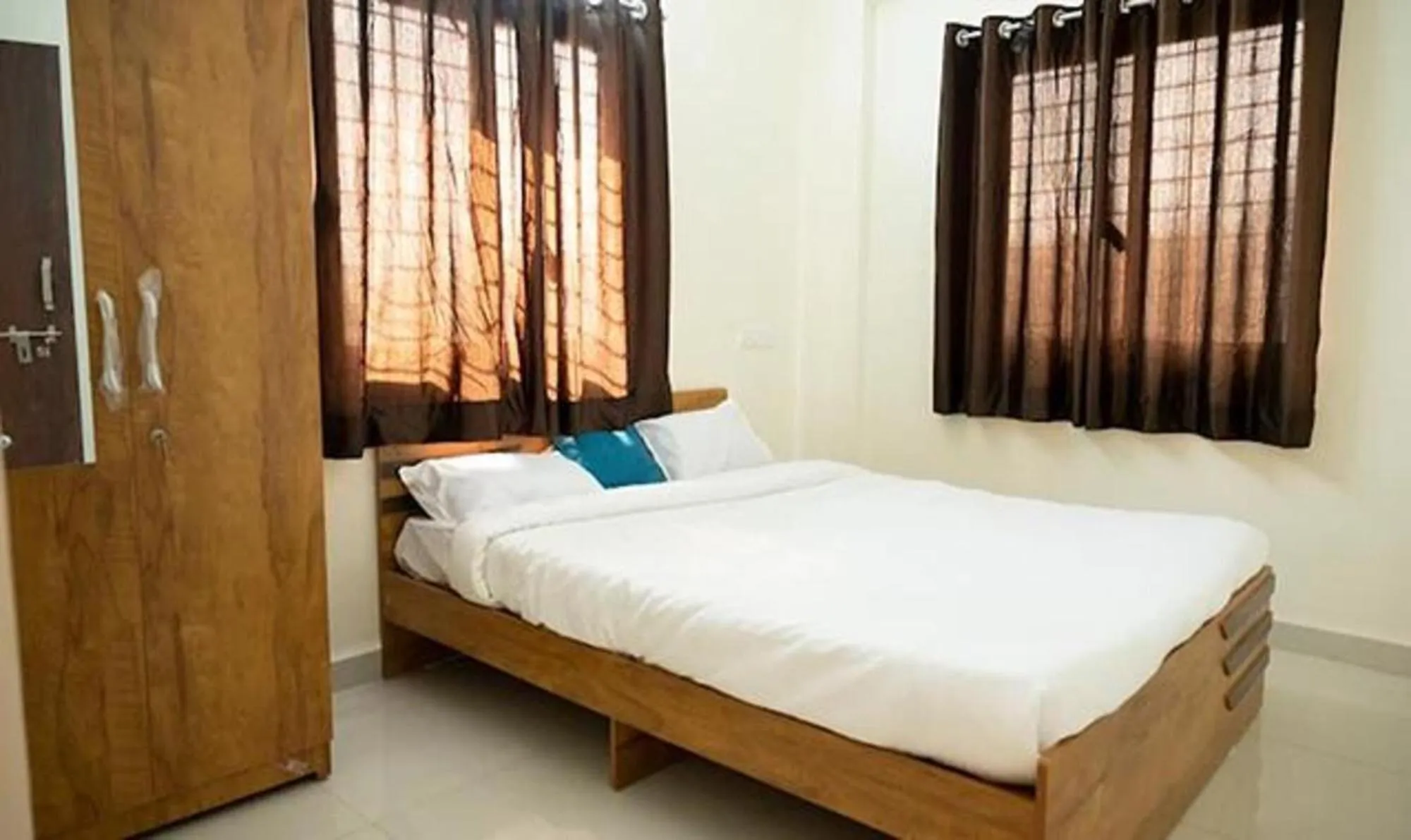 Bed in Via White House I