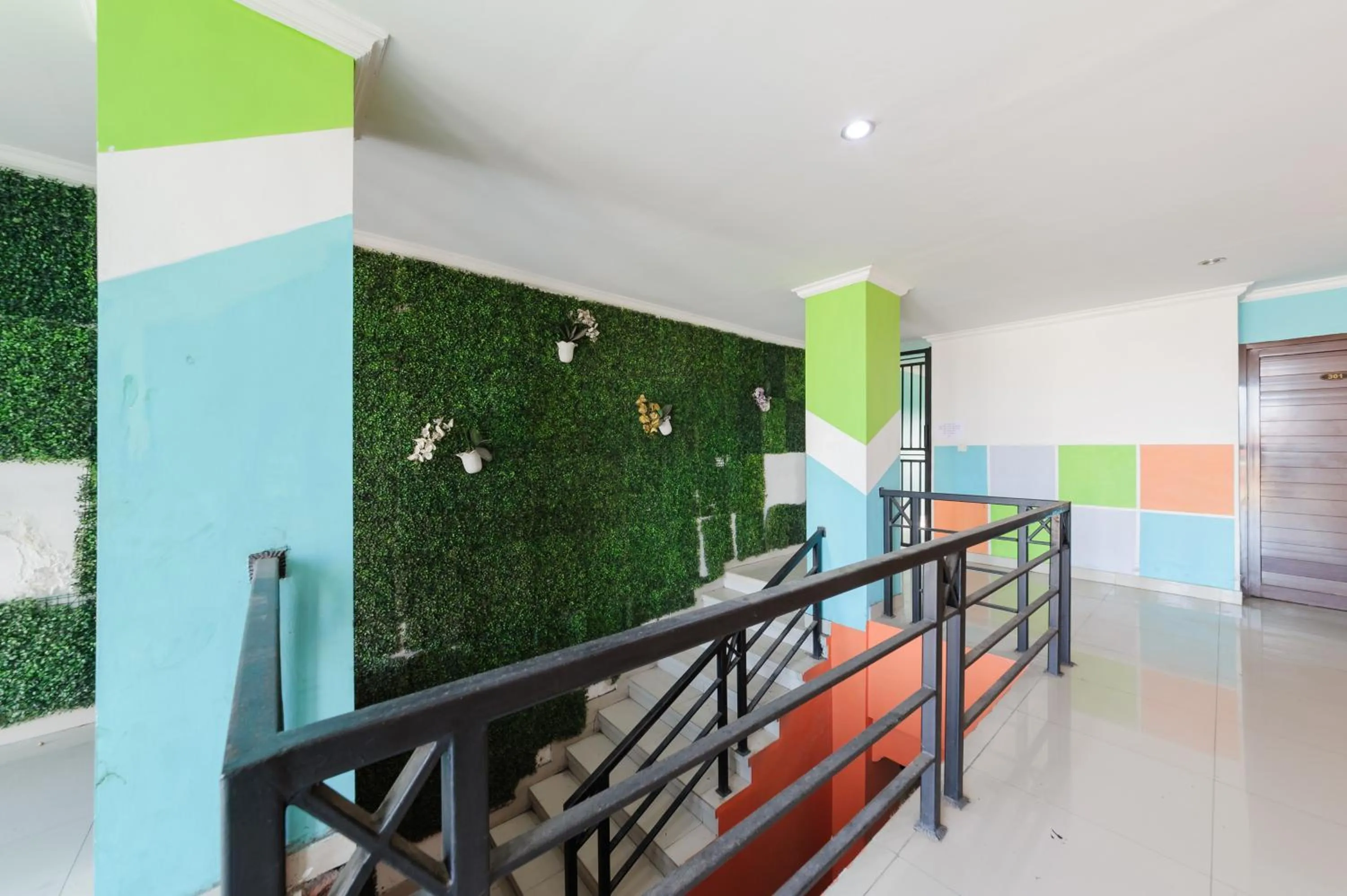 Property building in Gita Inn Bali RedPartner