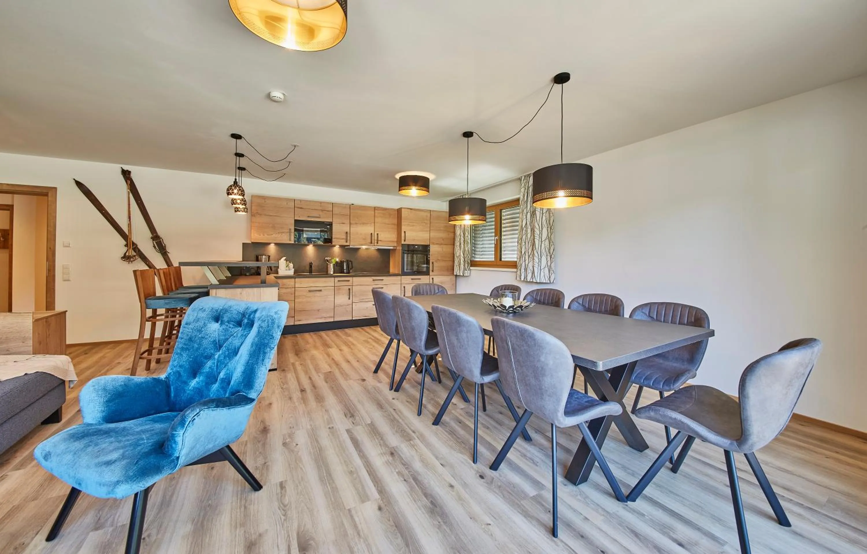 Dining area in AlpenParks Chalet & Apartment Steve Lodge Viehhofen