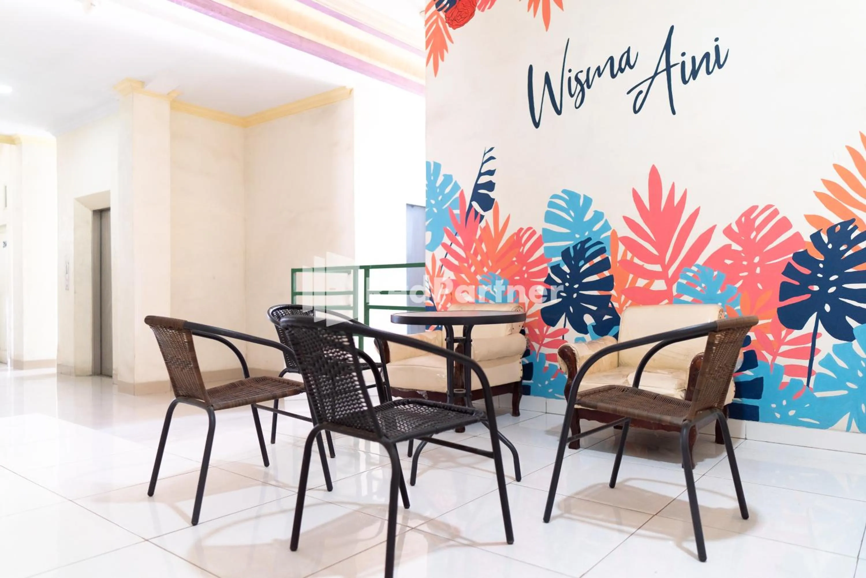 Patio in Wisma Aini Syariah Lampung Mitra RedDoorz