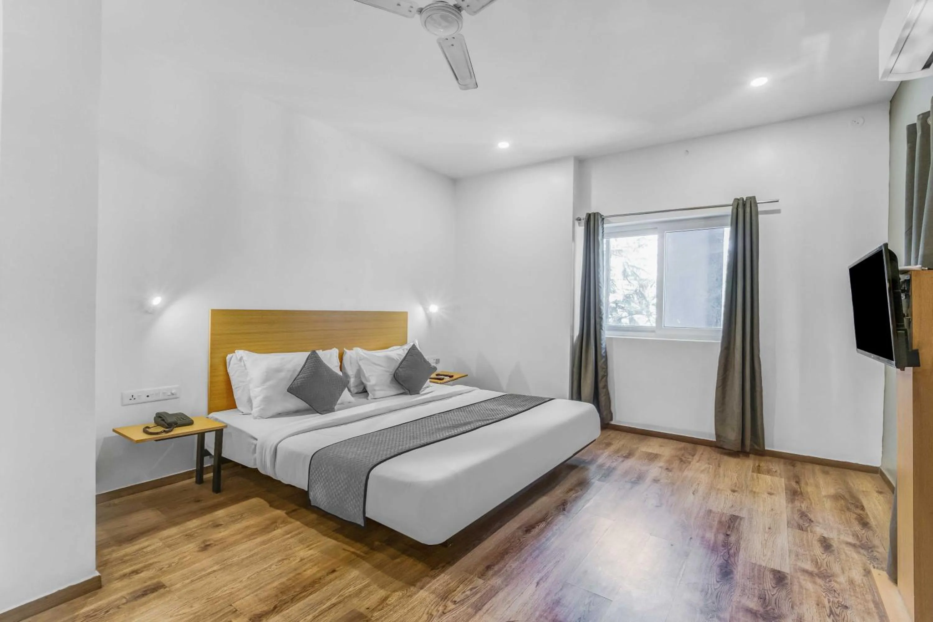 Bed in Rohaan Inn - UPAR Hotels Ashok Nagar