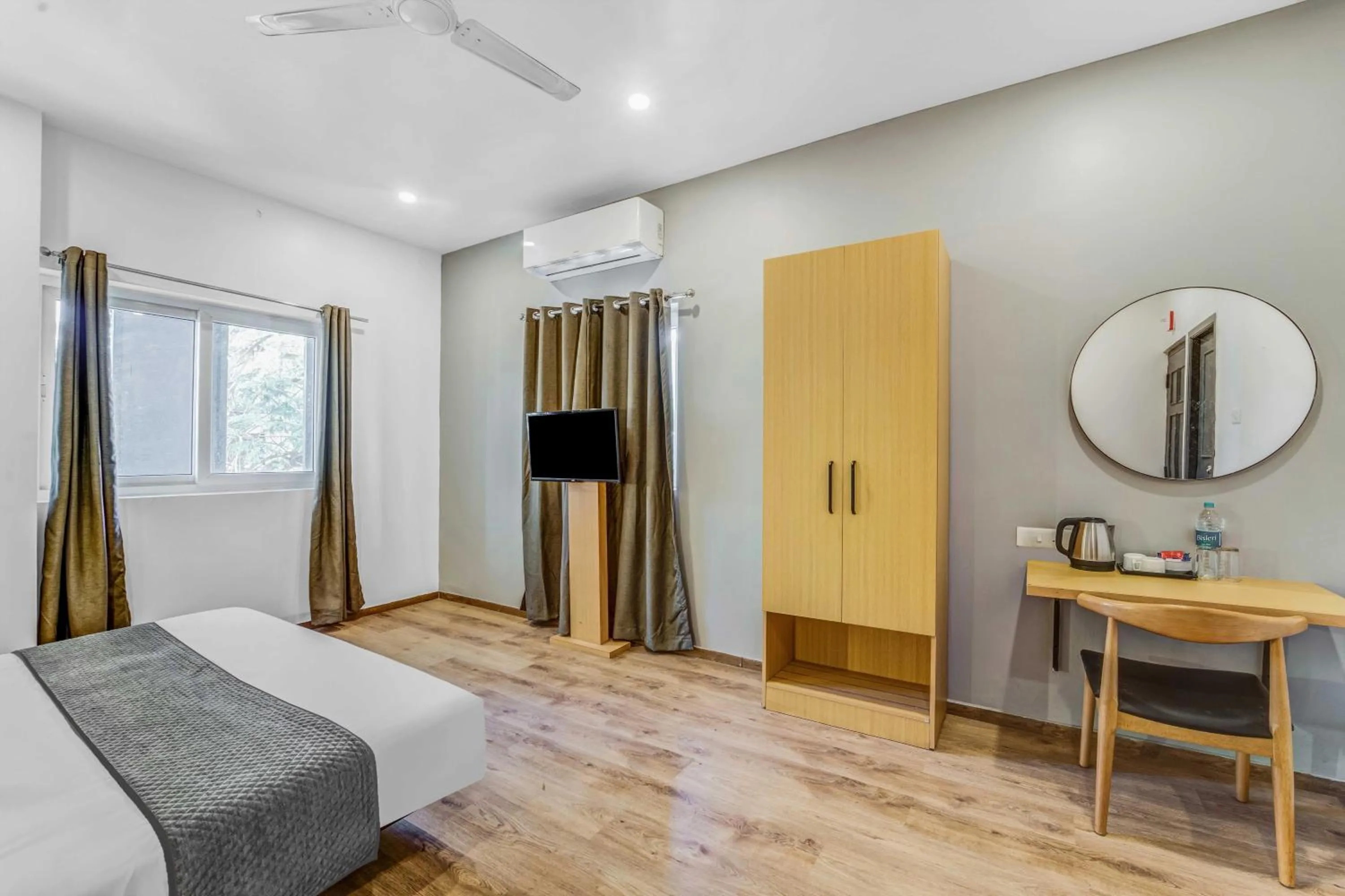 Bed in Rohaan Inn - UPAR Hotels Ashok Nagar