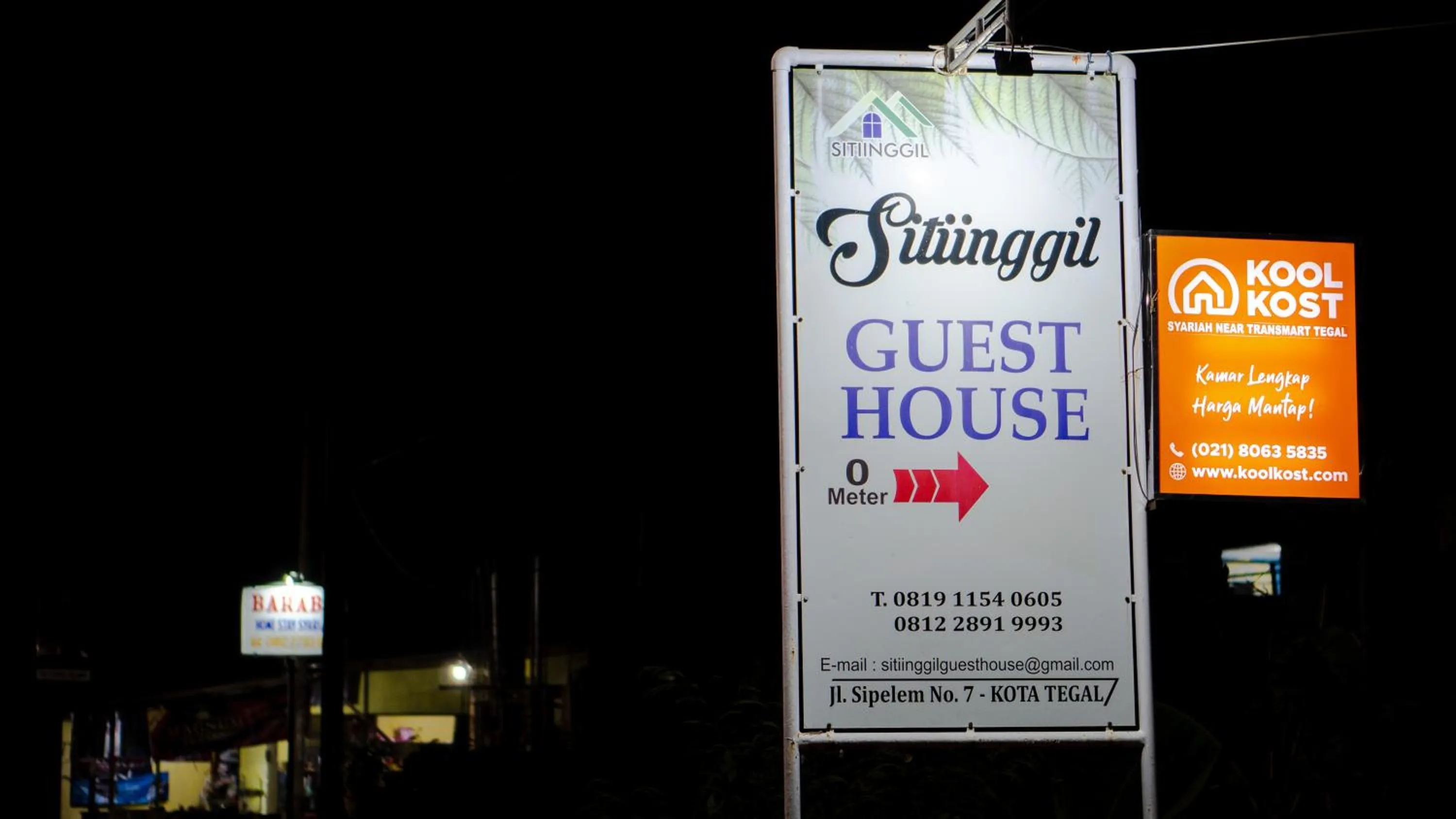 Property logo or sign in Sitiinggil Guest House Syariah