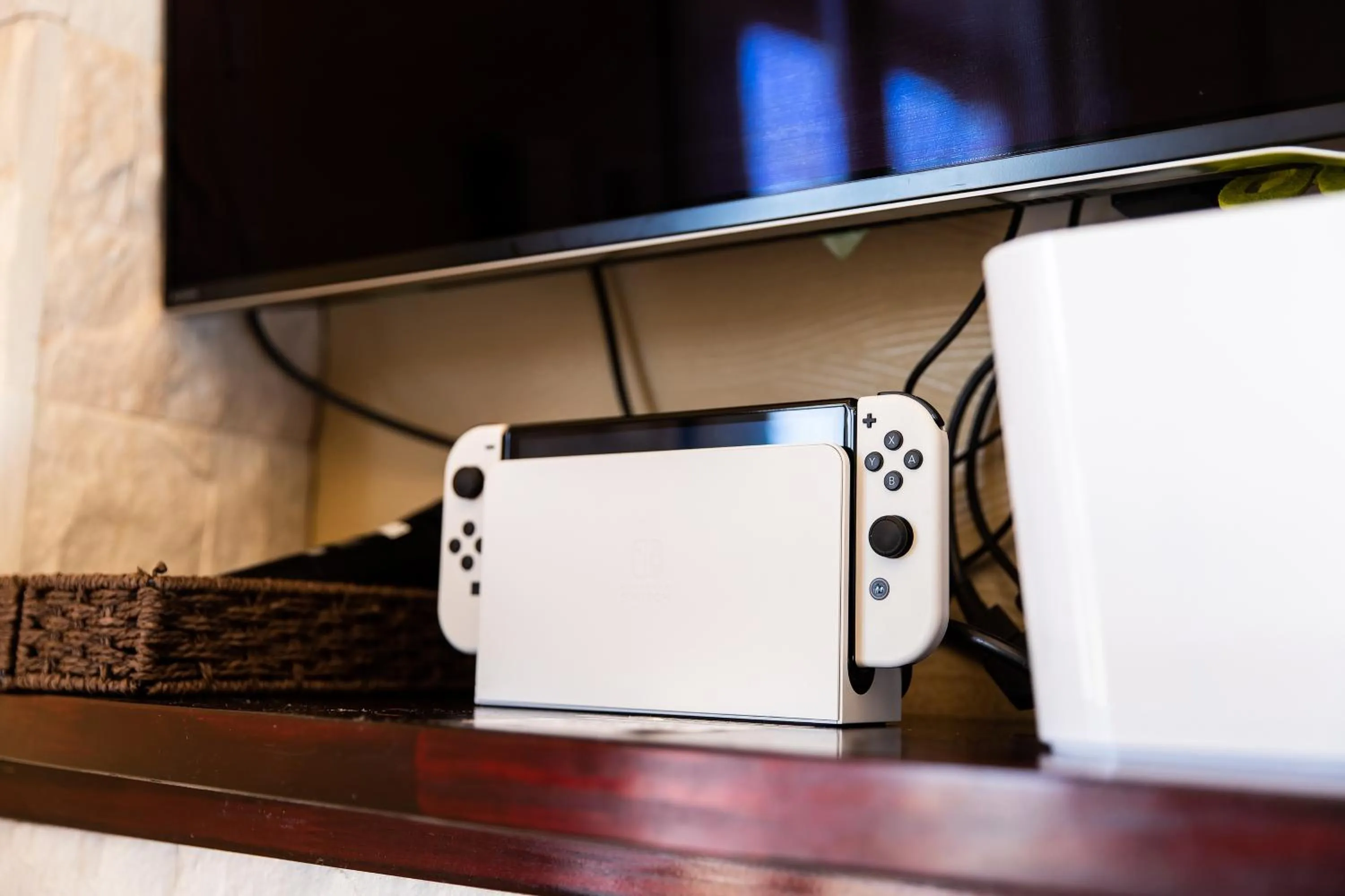 TV and multimedia in AsoSweet