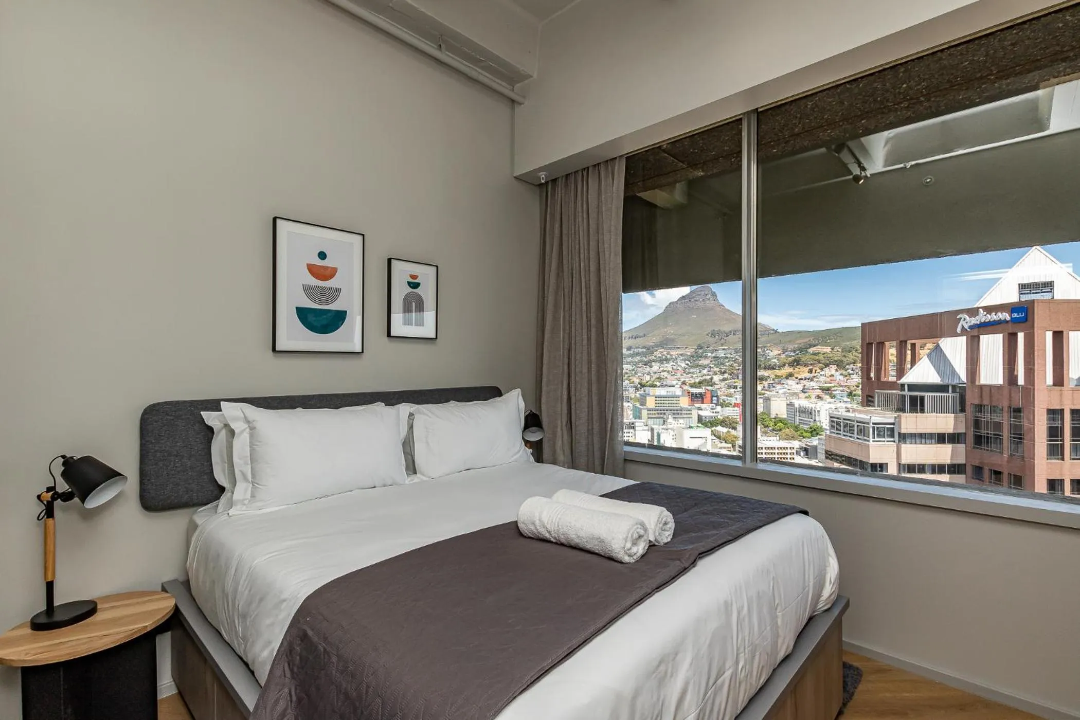 Bed in One Thibault Hotel by ITC Hospitality