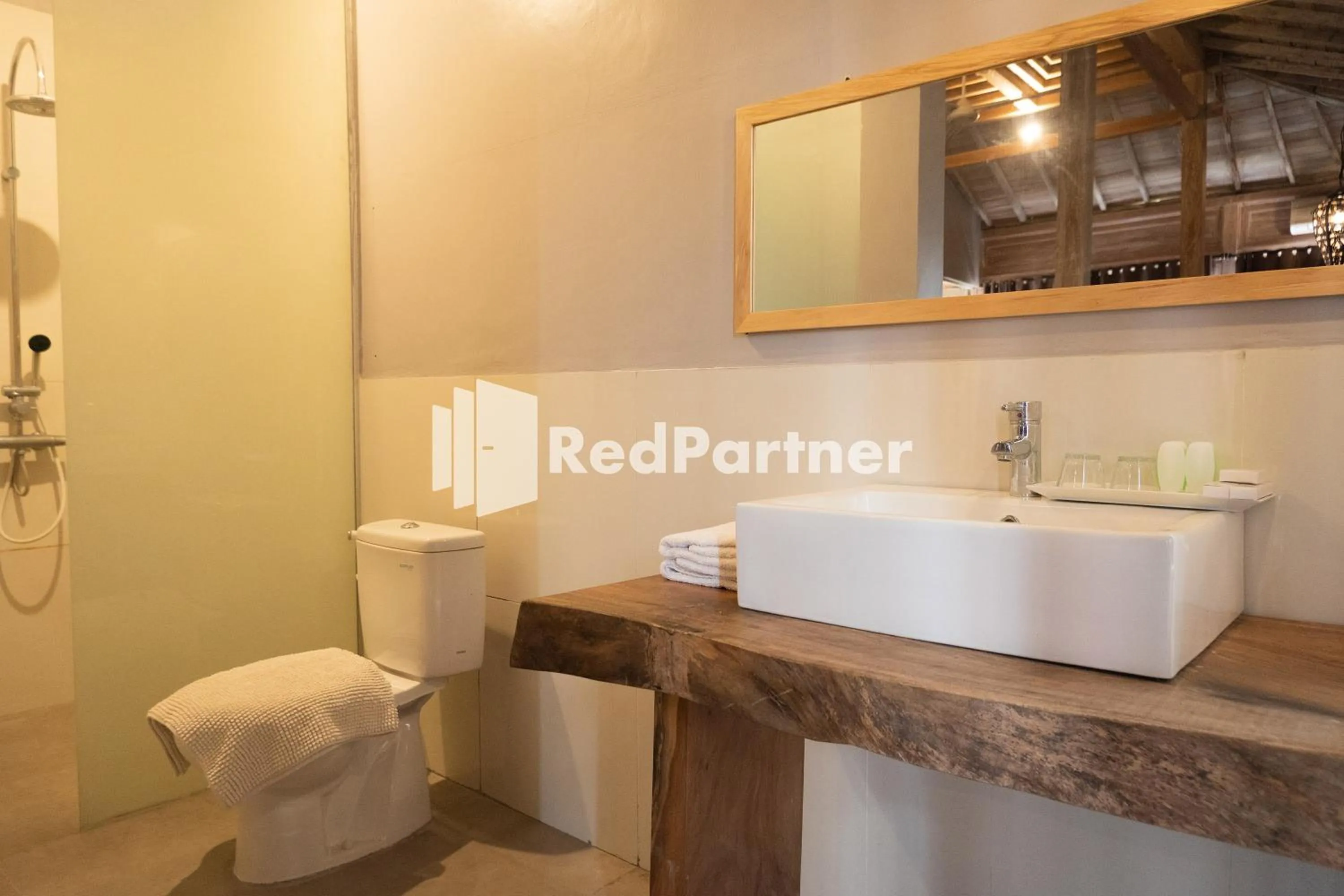 Bathroom in Sawah Joglo Boutique Villa Mitra RedDoorz