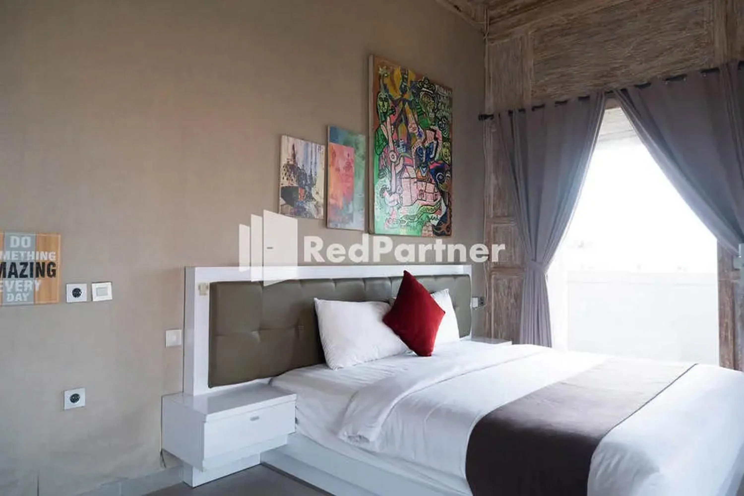 Bedroom, Bed in Sawah Joglo Boutique Villa Mitra RedDoorz