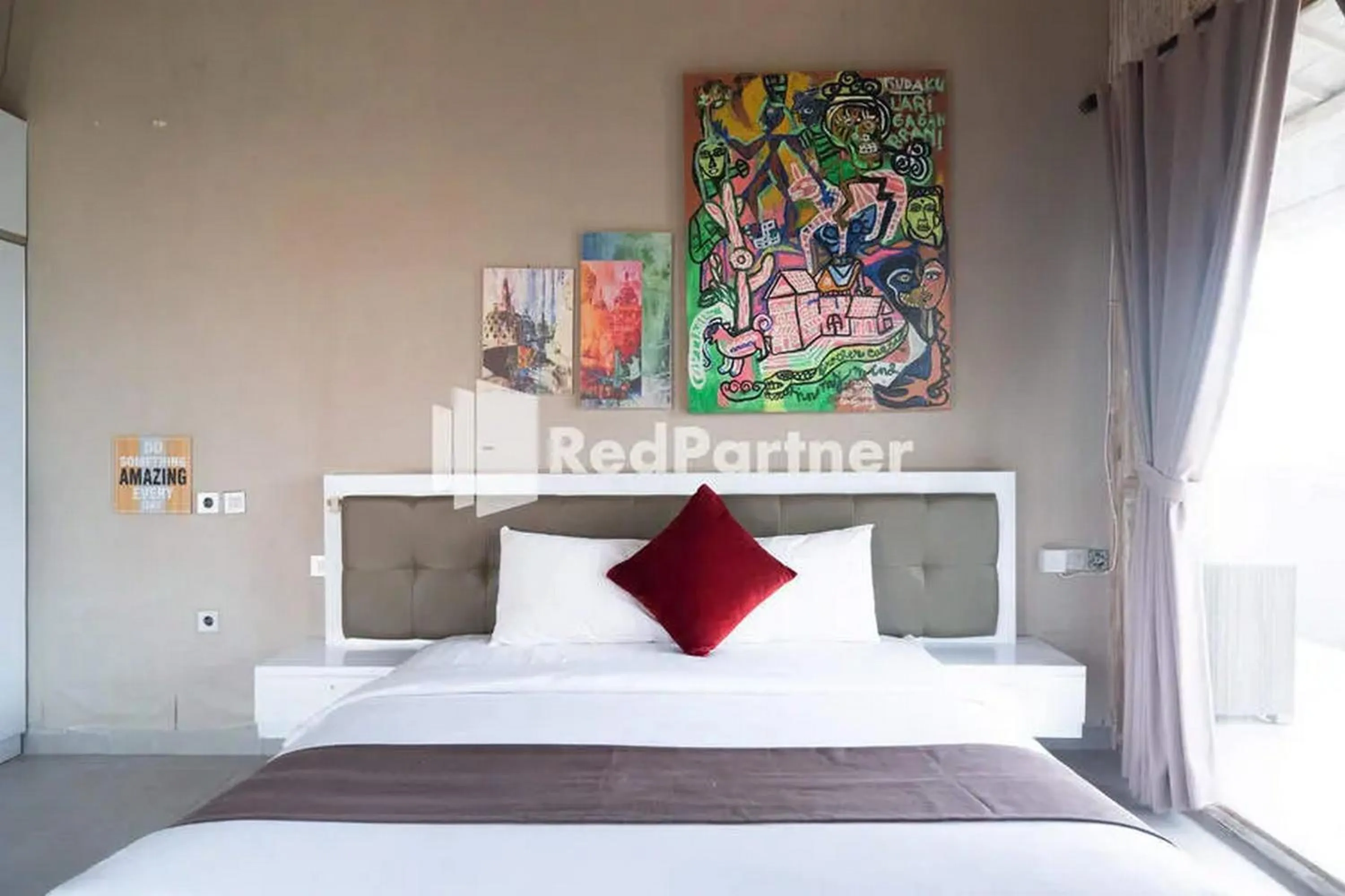 Bedroom, Bed in Sawah Joglo Boutique Villa Mitra RedDoorz