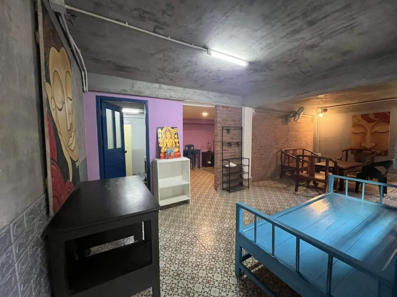 Photo of the whole room in Maison Zen Aphay