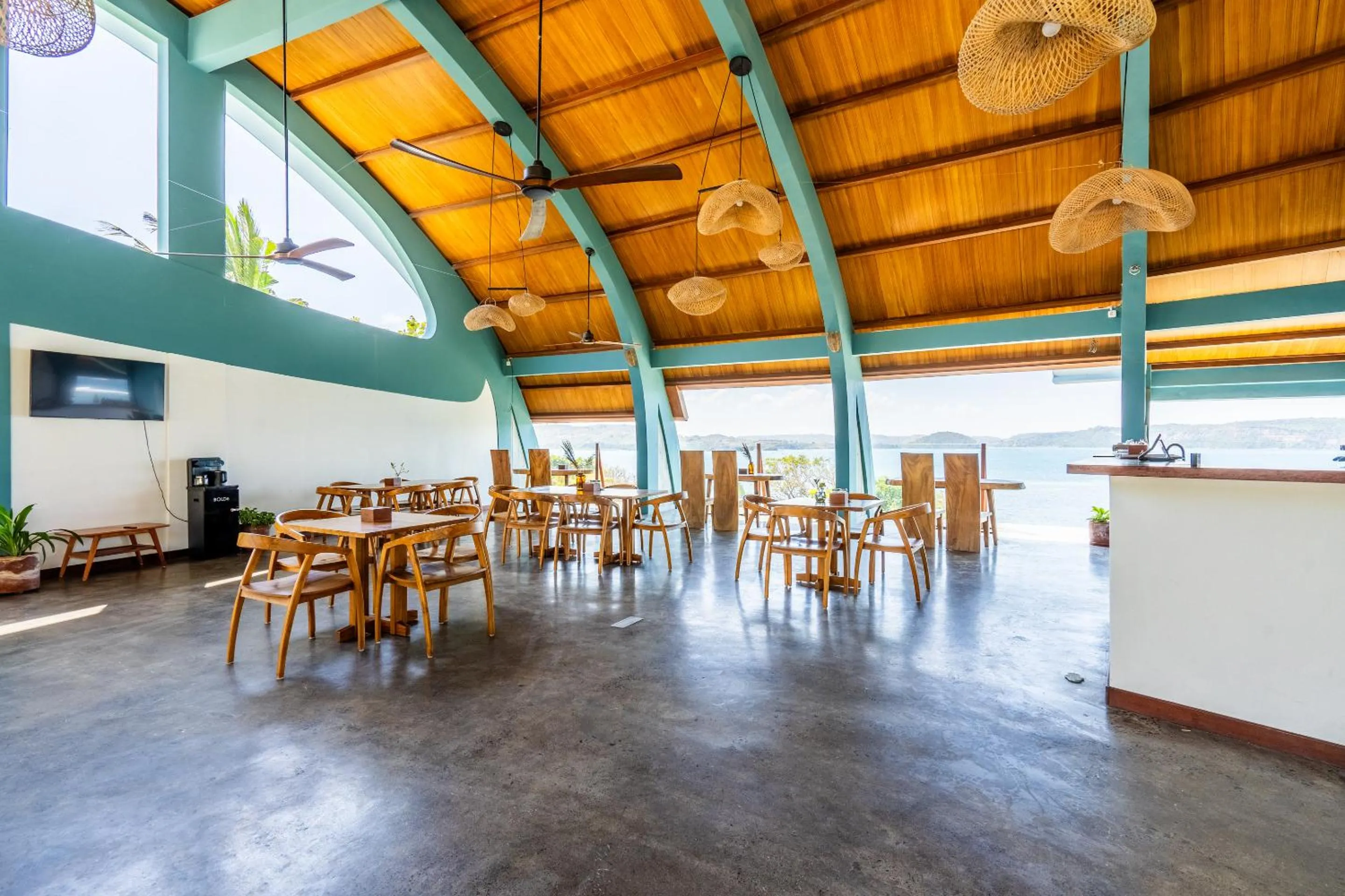 Restaurant/places to eat in Inlight Lombok Beach Hotel