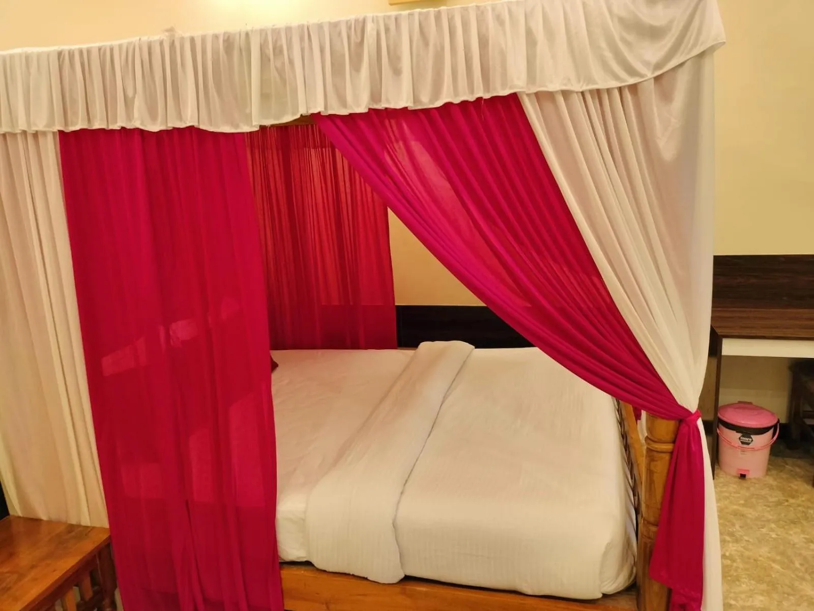 Bed in Orange Valley Plantation Holiday Coorg
