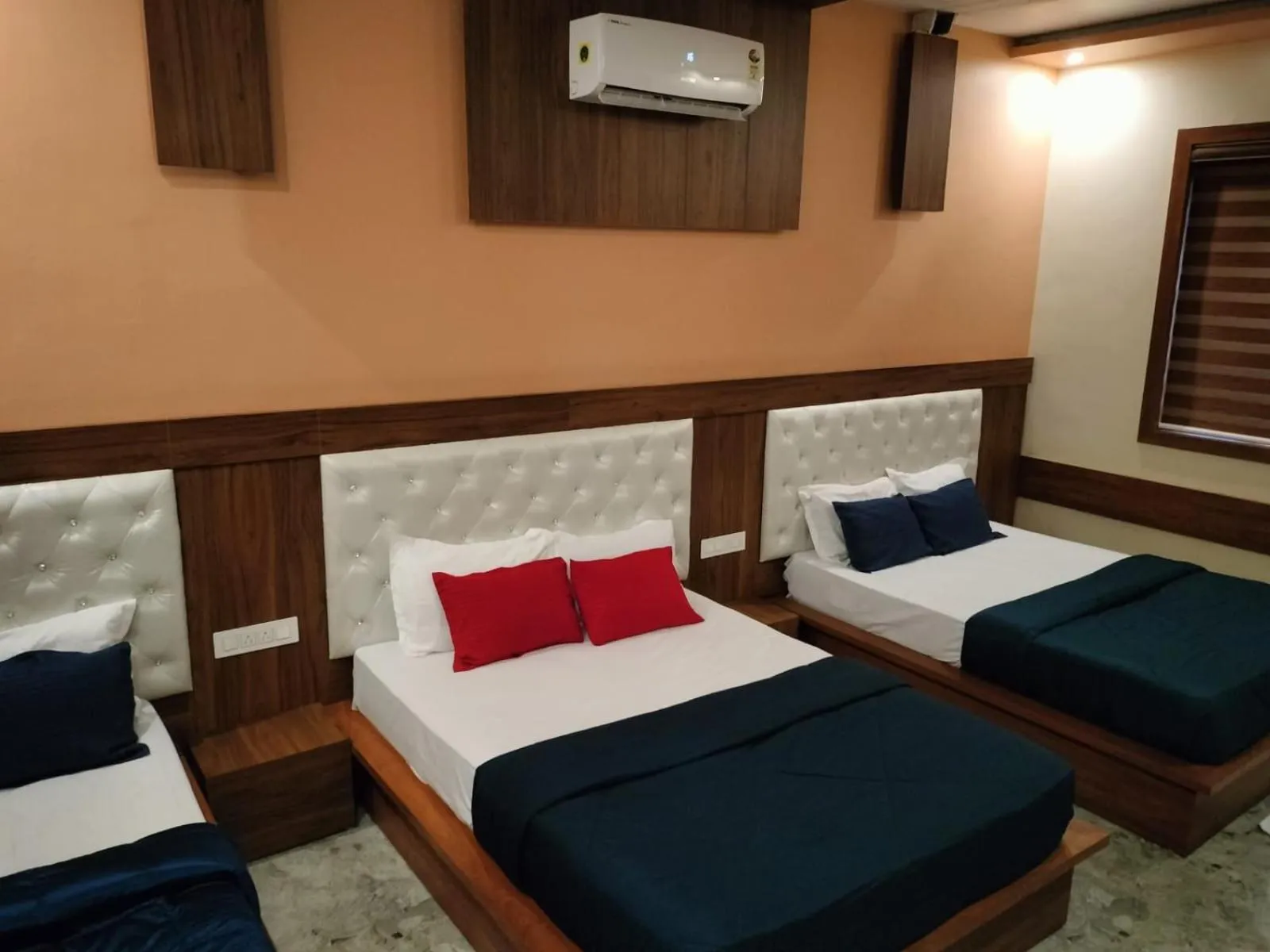 Bed in Orange Valley Plantation Holiday Coorg