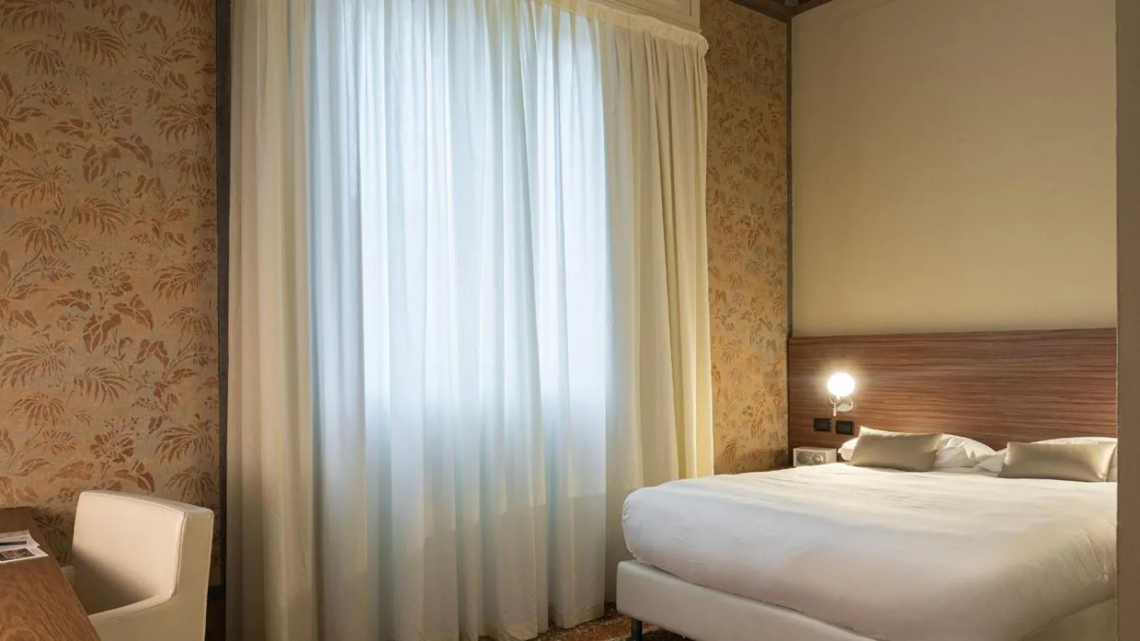 Bed in I Portici Hotel Bologna