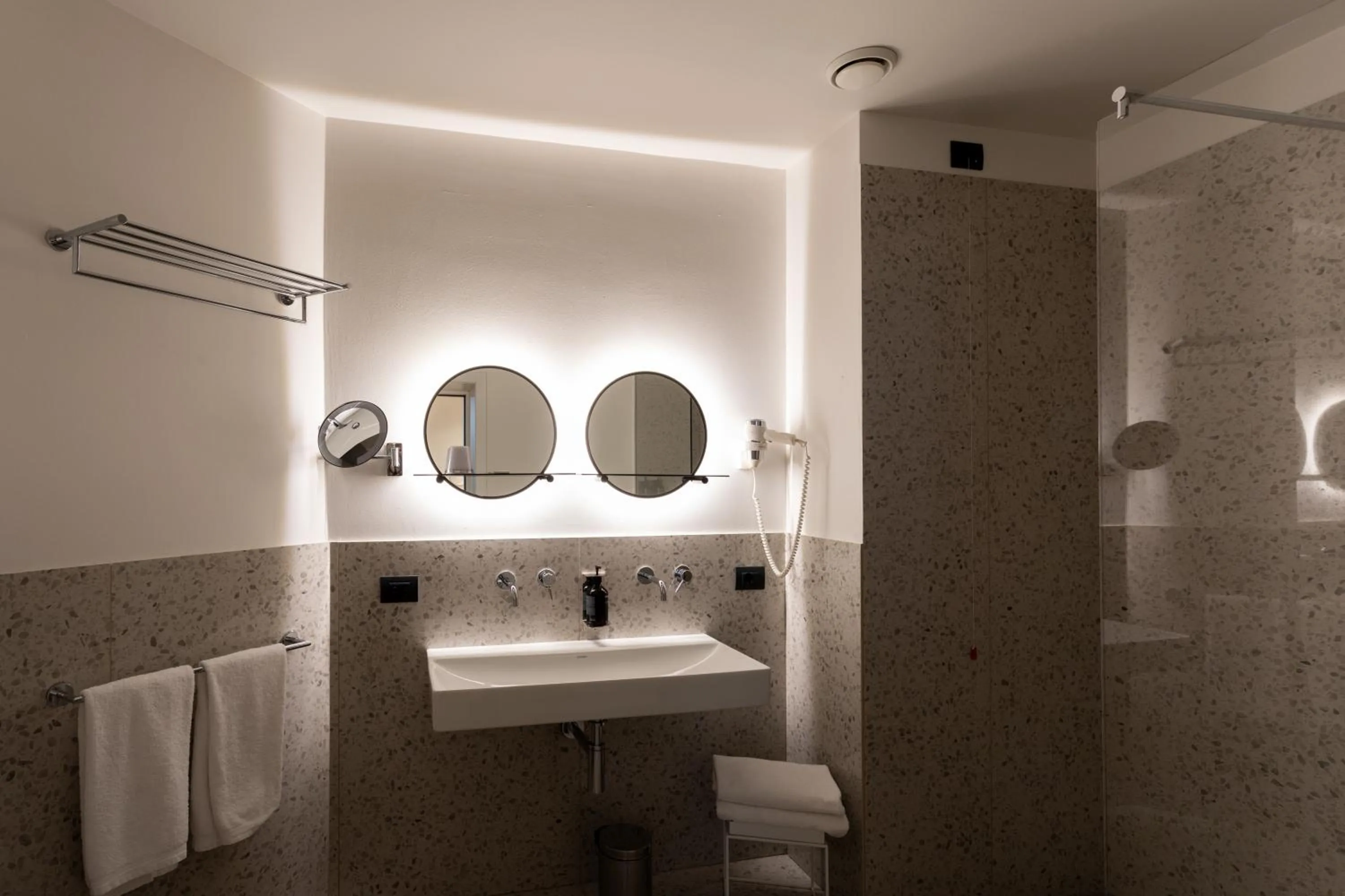 Bathroom in I Portici Hotel Bologna