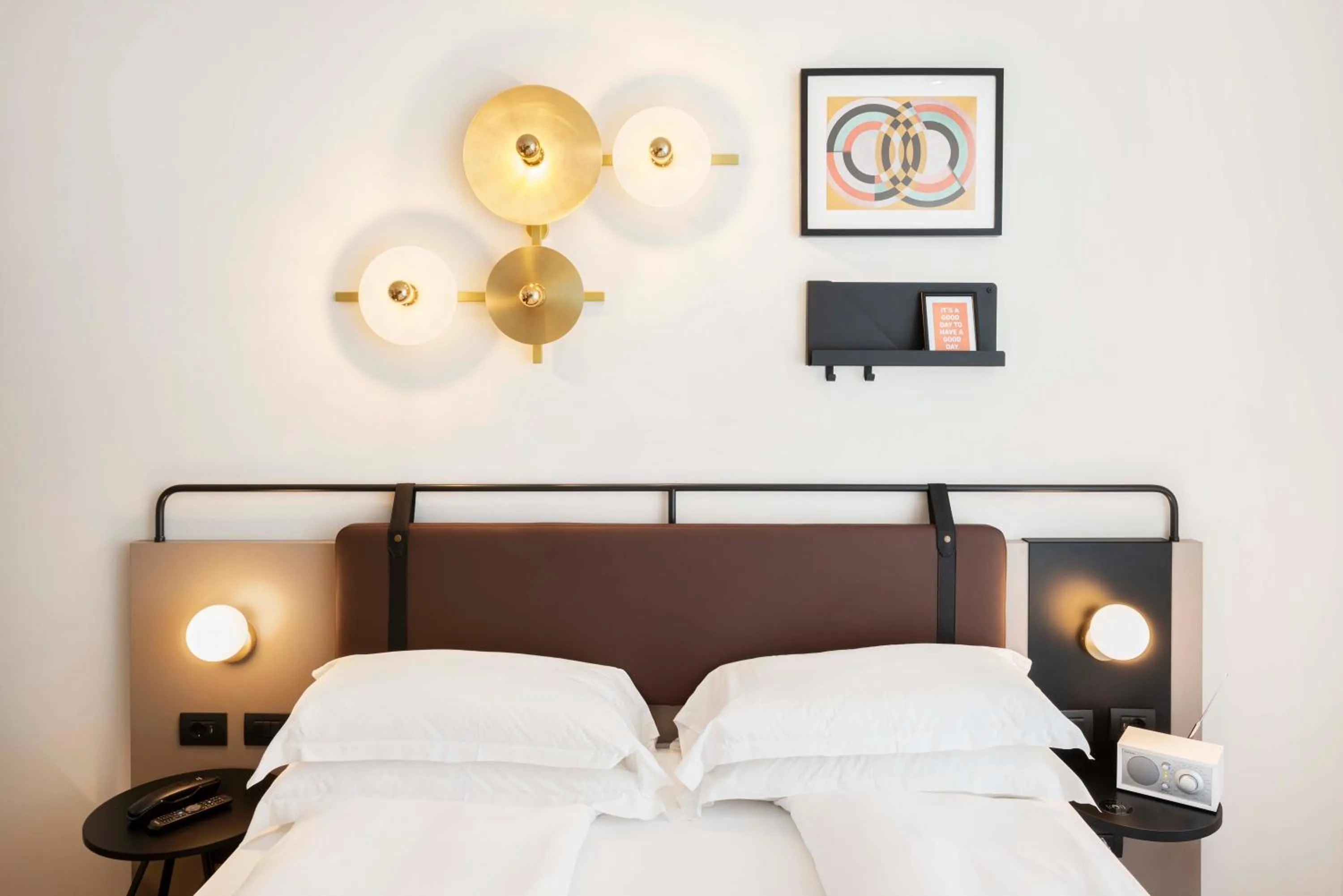 Decorative detail, Bed in I Portici Hotel Bologna