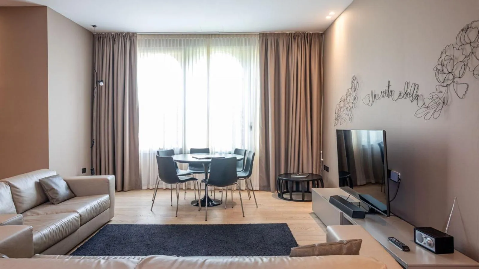 Living room in I Portici Hotel Bologna