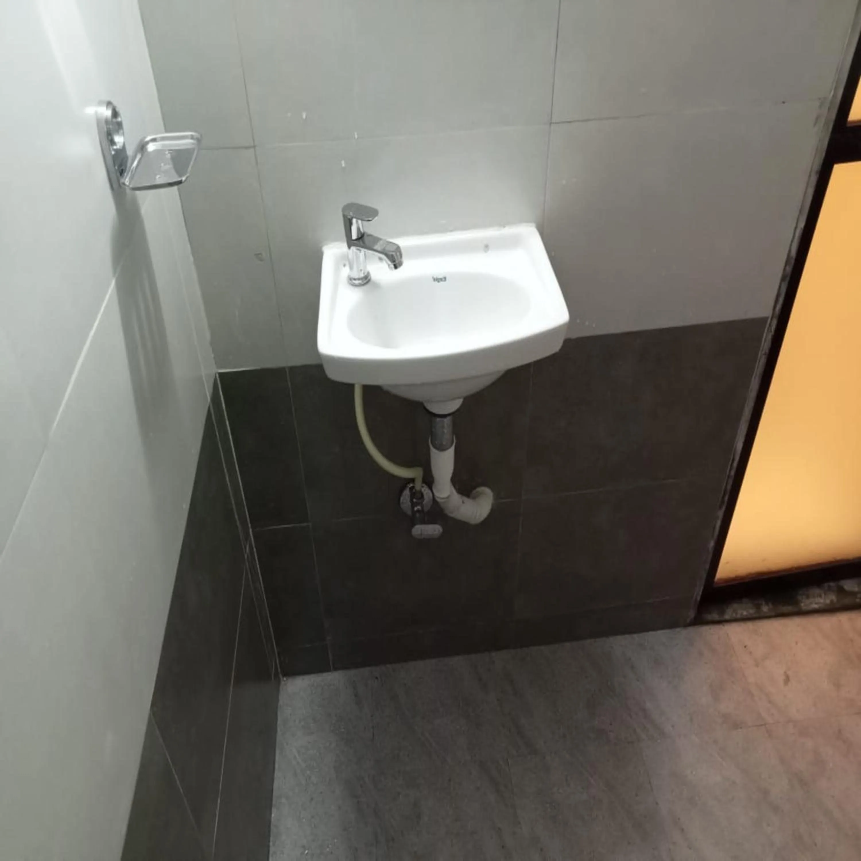 Bathroom in Hotel New Sarah Inn, Andheri West