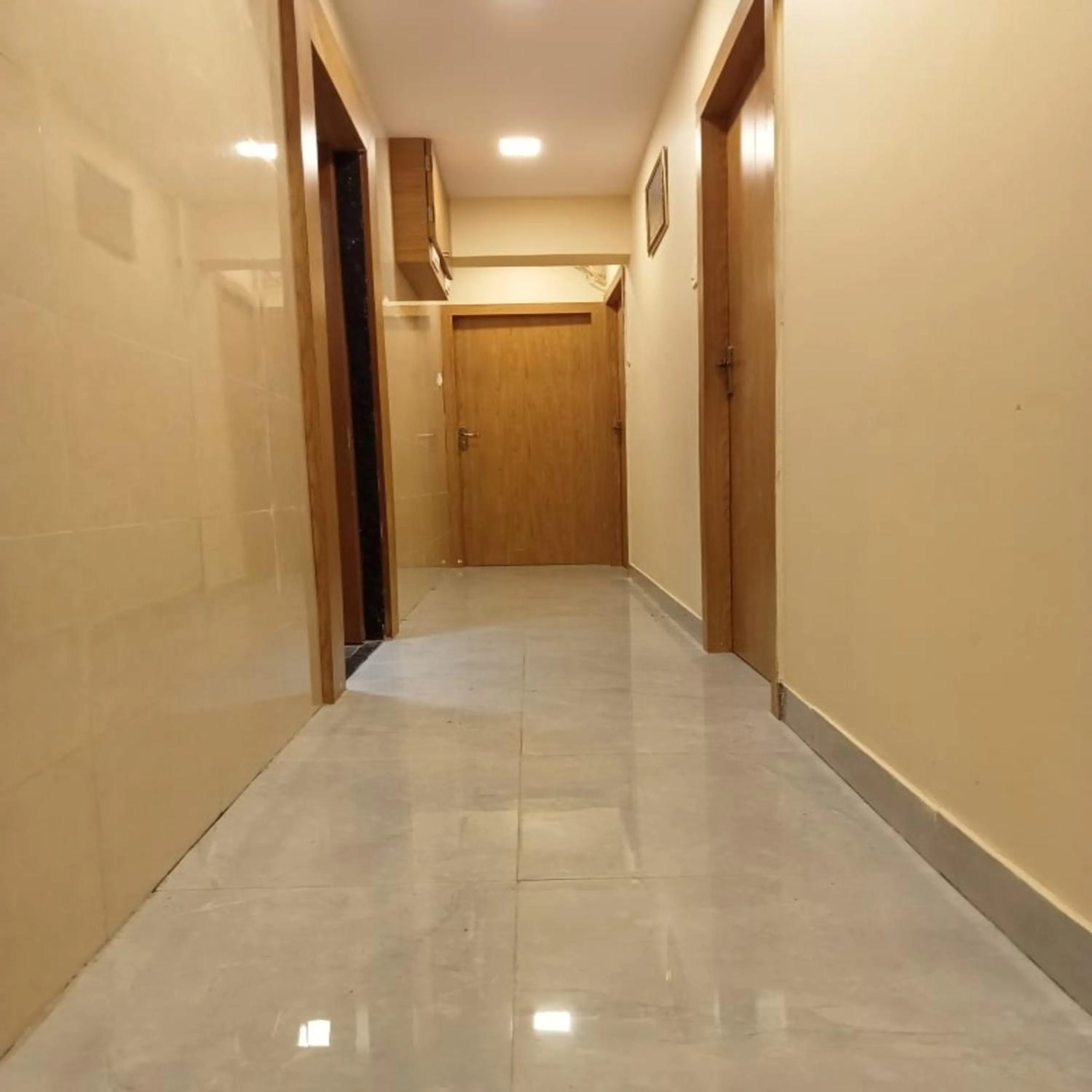 Lobby or reception in Hotel New Sarah Inn, Andheri West