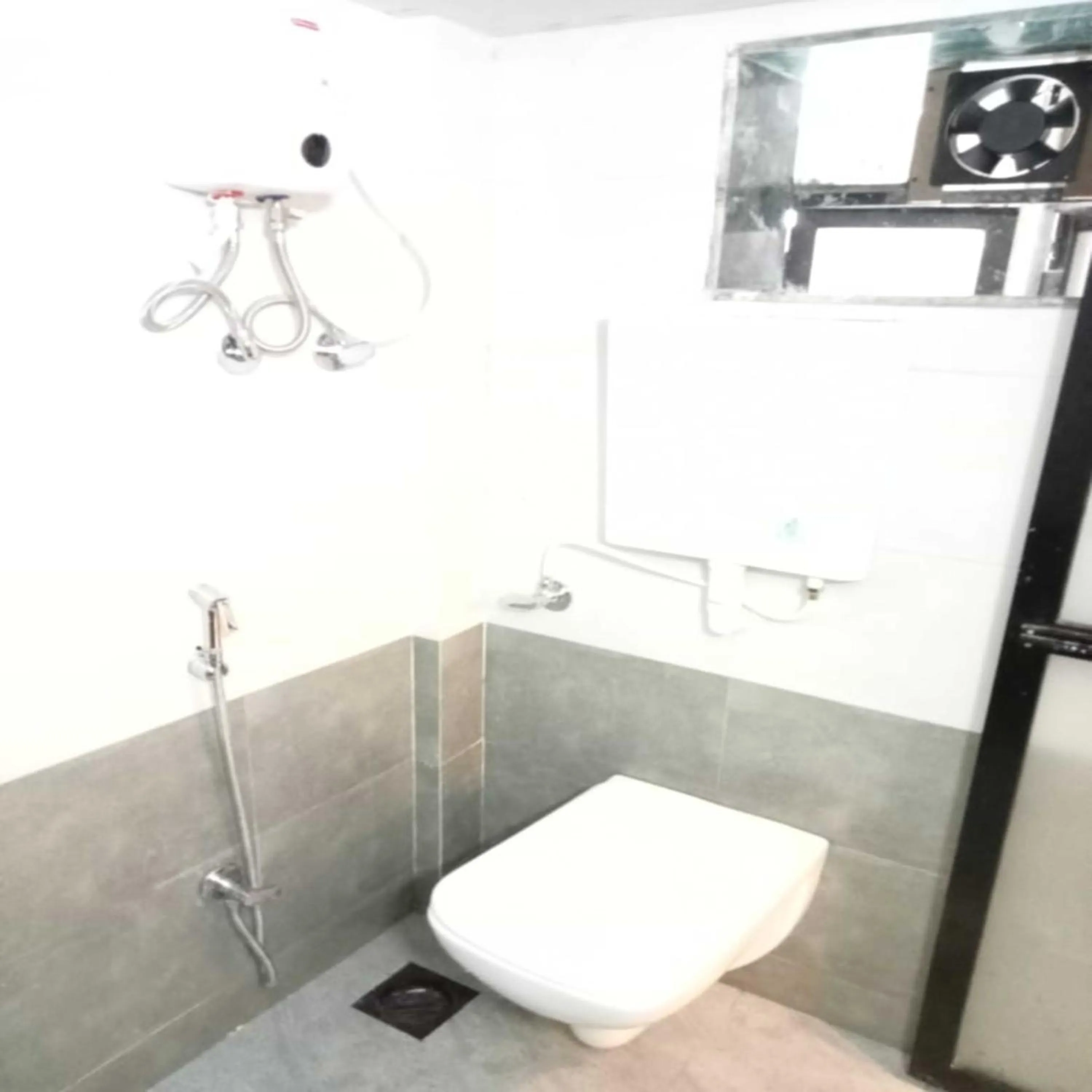 Toilet in Hotel New Sarah Inn, Andheri West