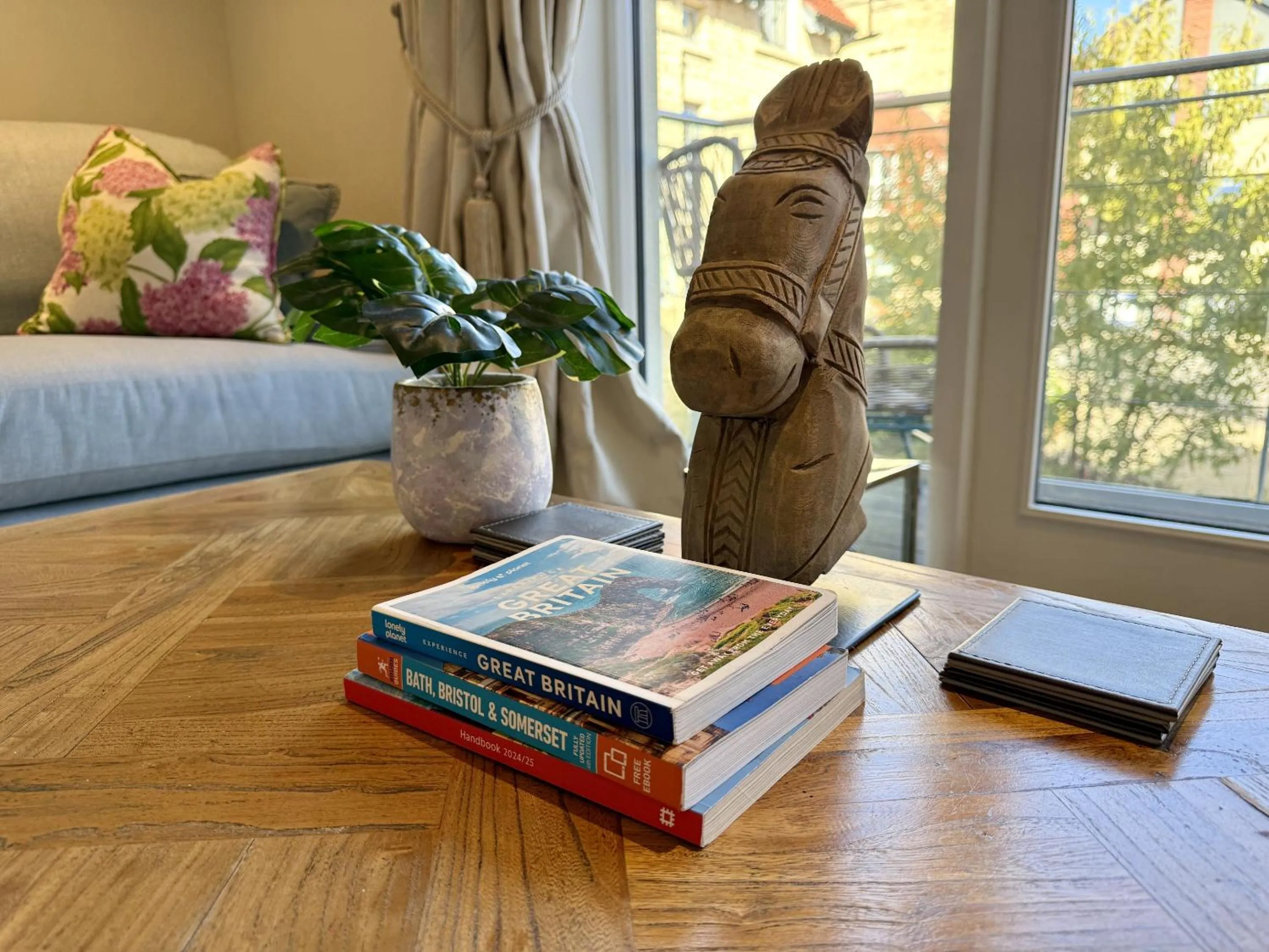 Living room in Walcot Yard in Bath