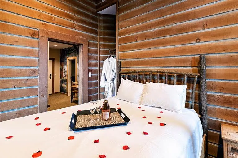 Bed in Chateau Avalon